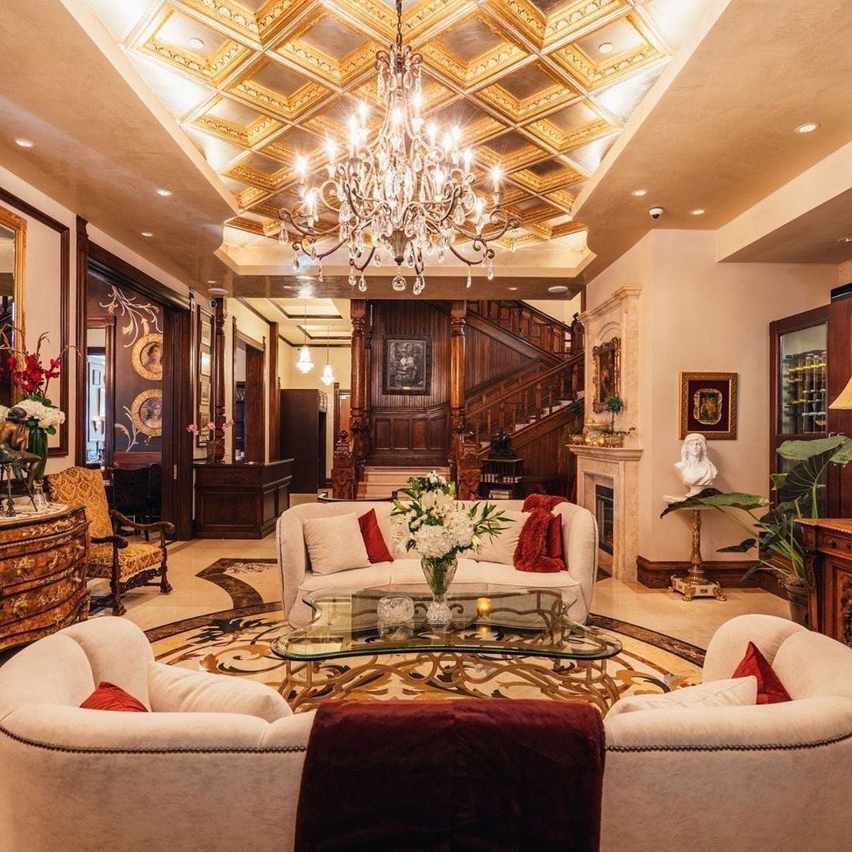 MansionSutter+SnapInsta.to_269954323_672786997055451_3973515051920297428_n