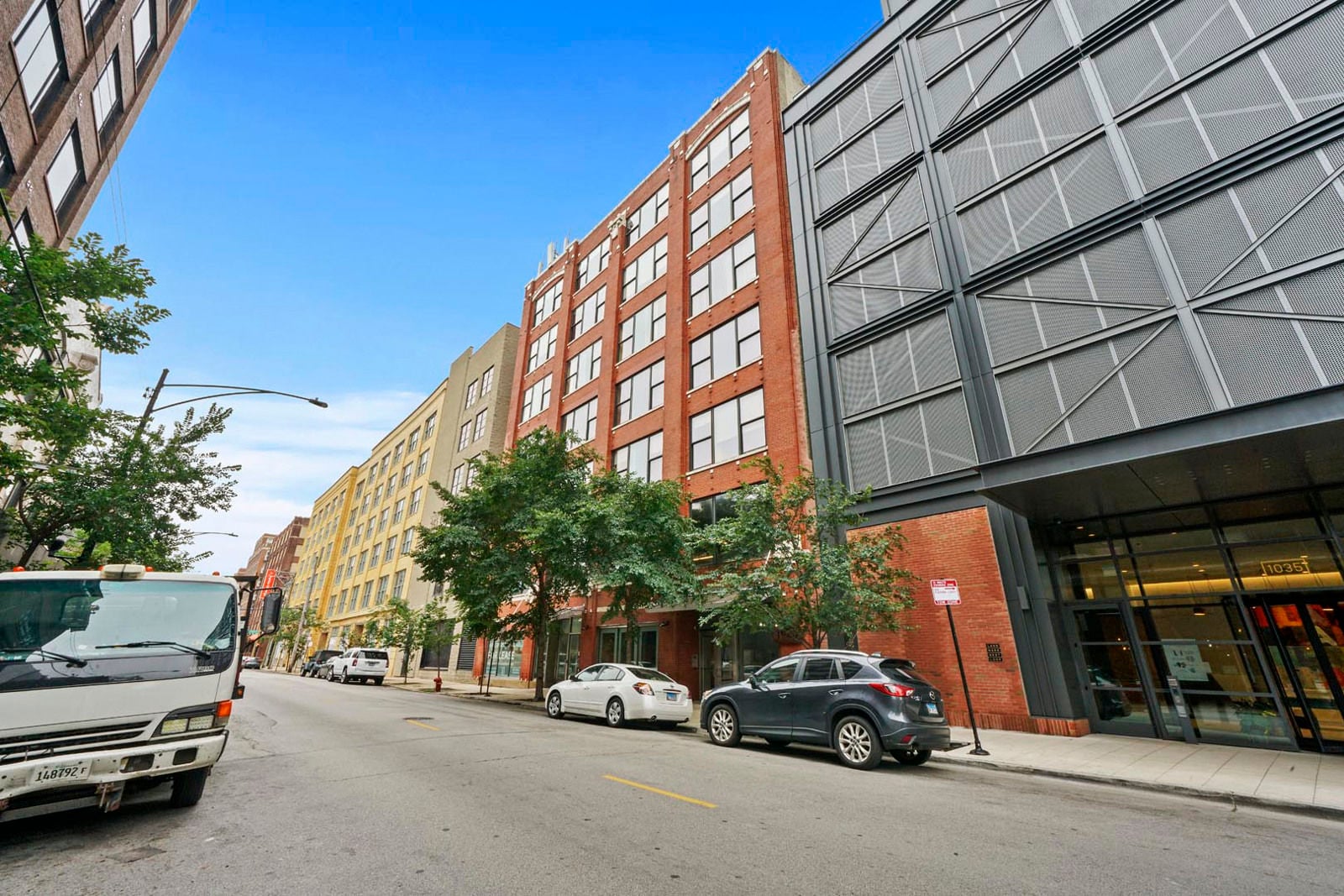 1033 W Van Buren, Chicago, IL (25)