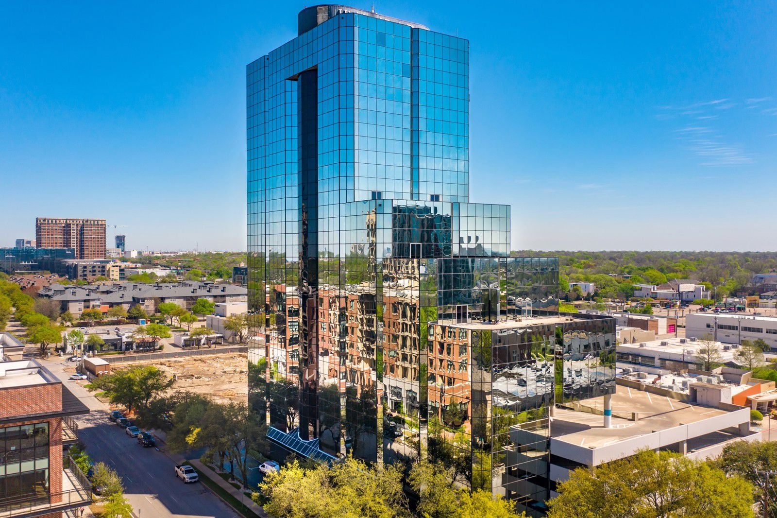 4514 Cole Ave - Highland Park Place