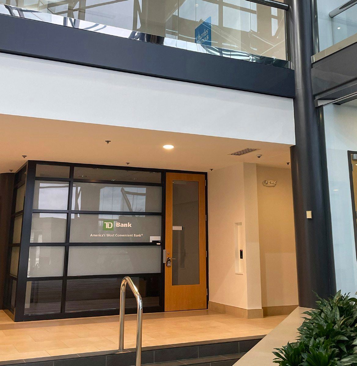 500 Maryville Centre_1