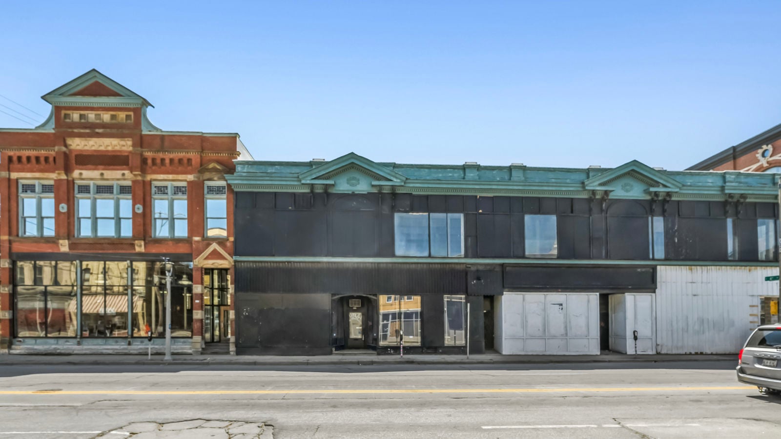 523-W-National-Ave-Milwaukee-WI-41