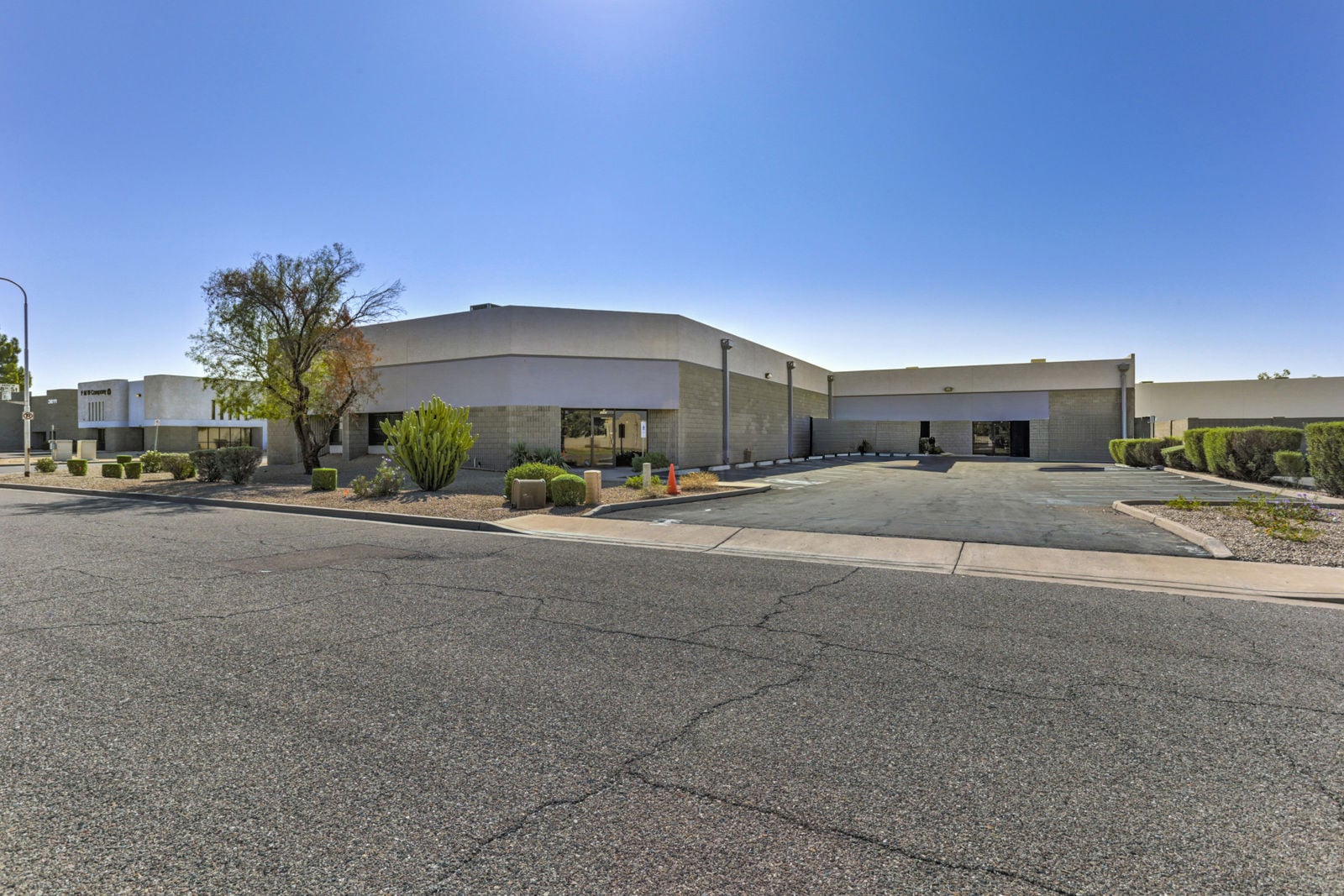 3745 E Wier Ave-3_edit