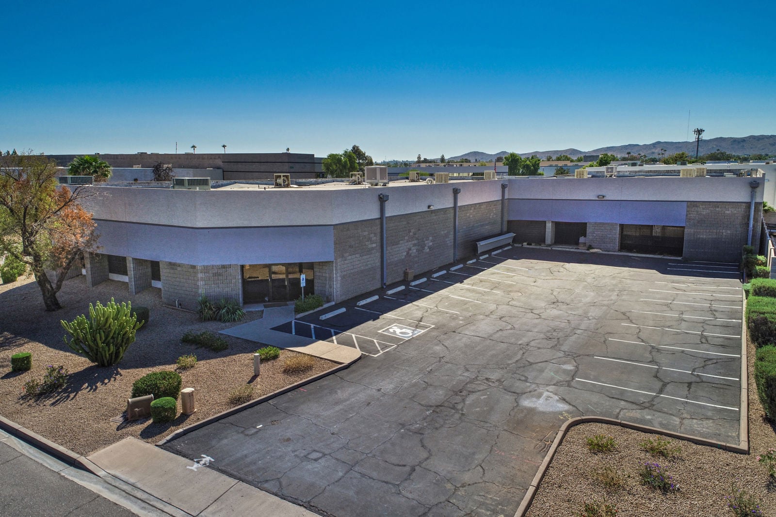 3745 E Wier Ave-16_edit