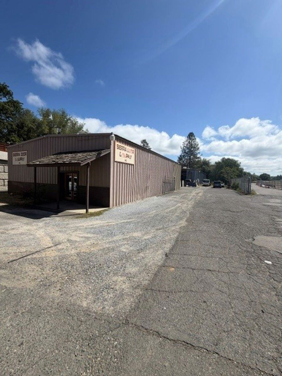 Building 1 Front 3