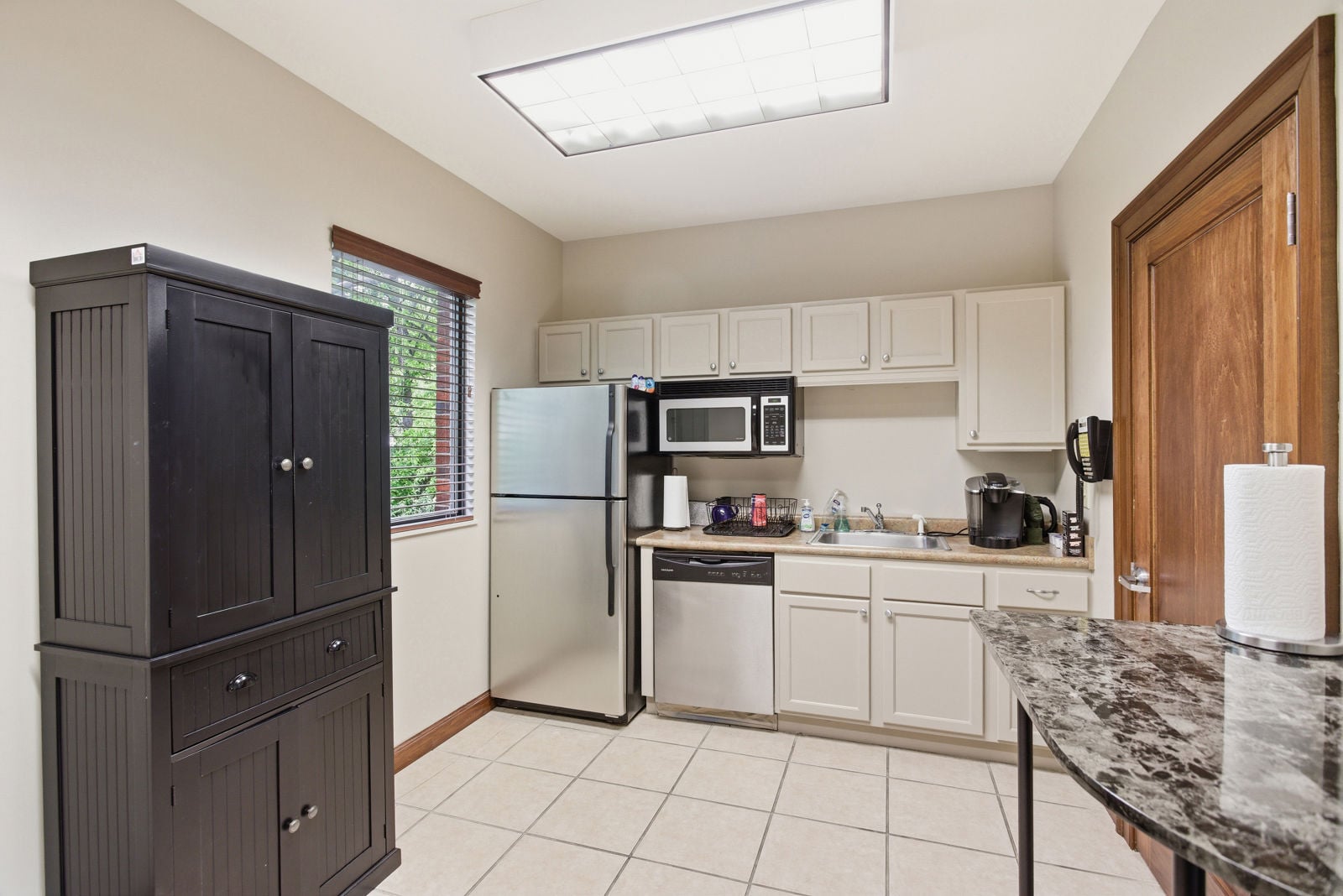 400 Sugartree Ln (10)