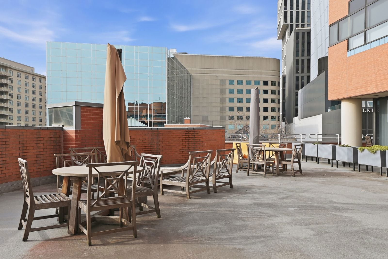 11-web-or-mls-5th Floor Patio