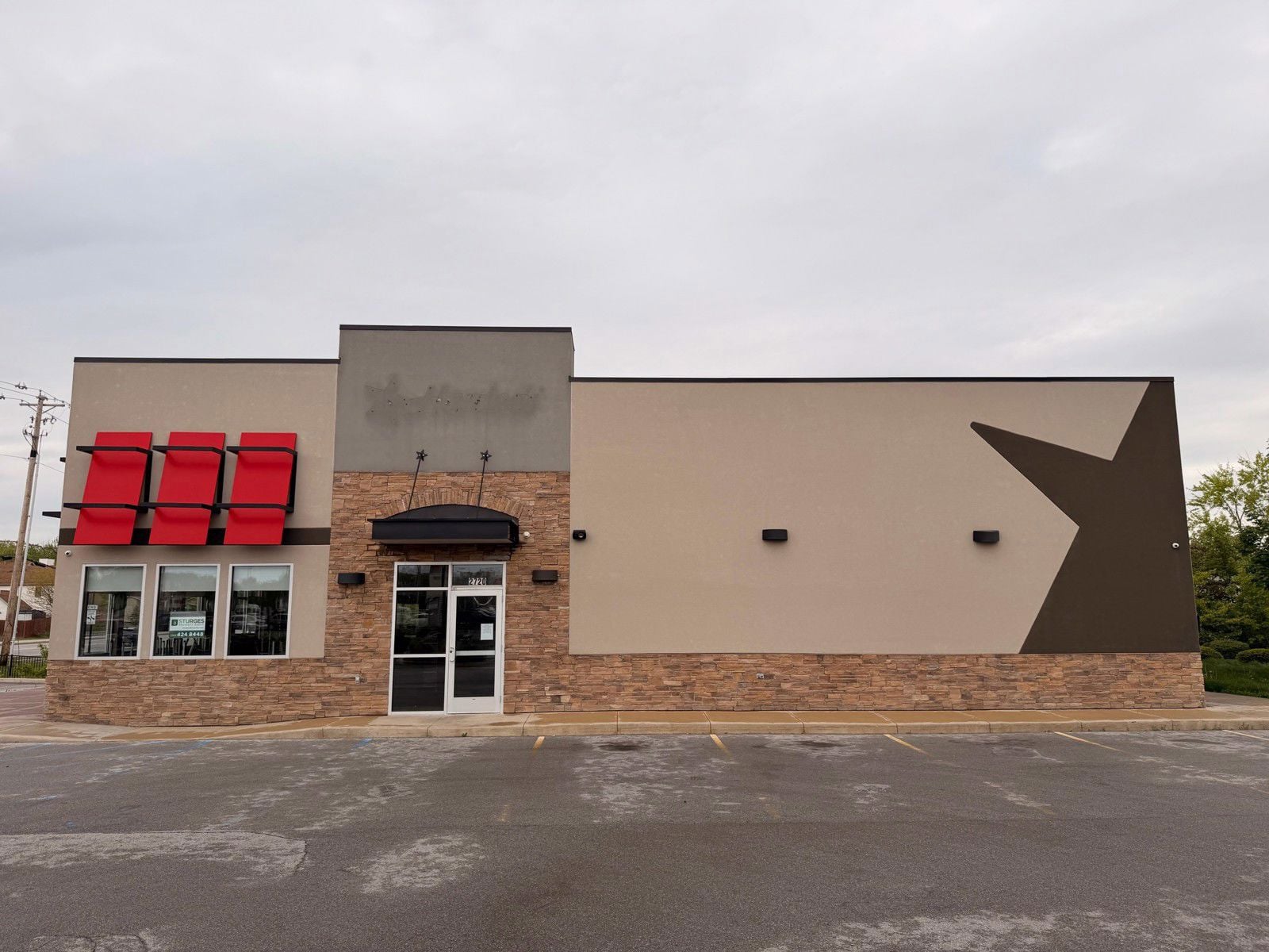 Hardee's Site Picture (5)