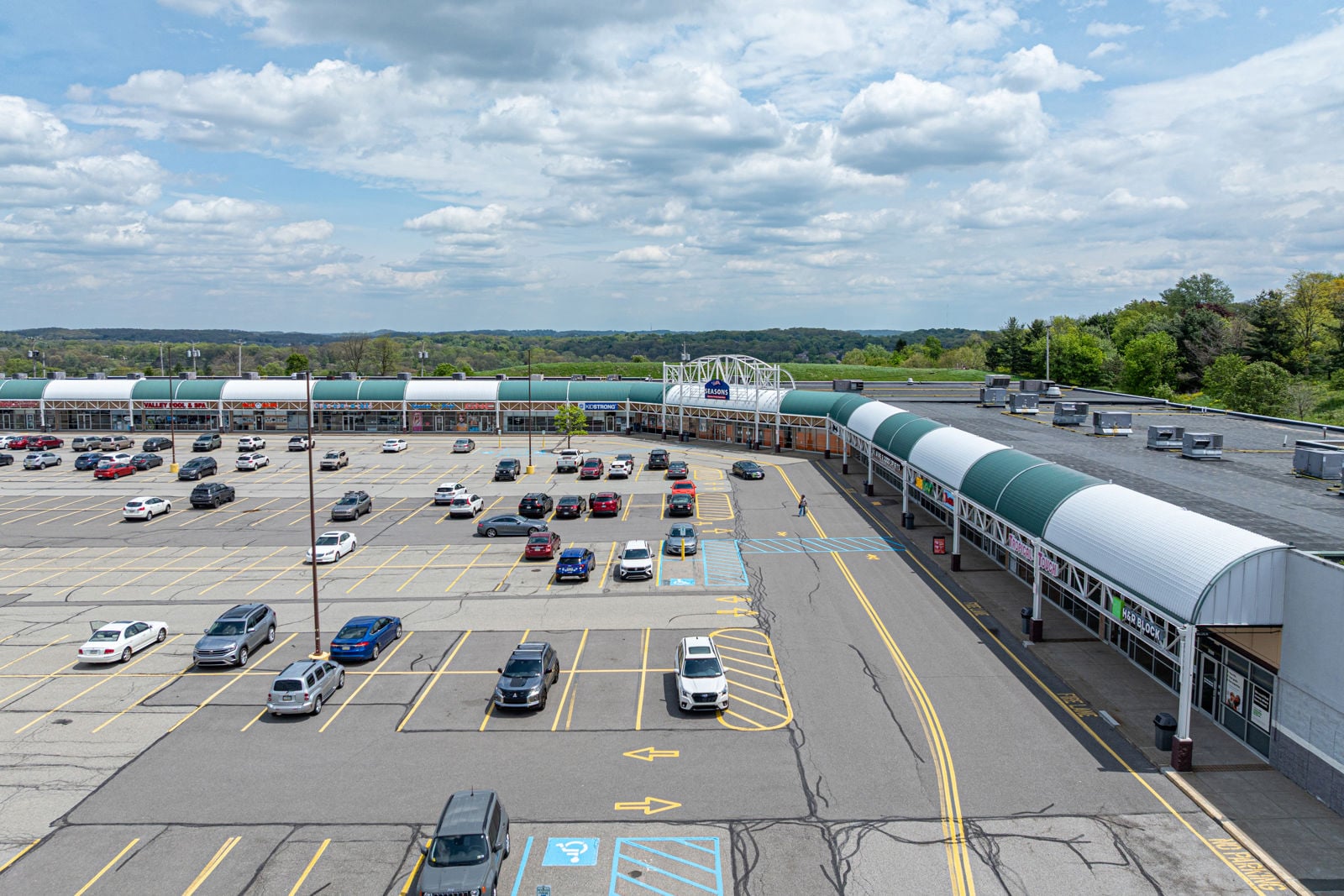McIntyre Shopping Center_45