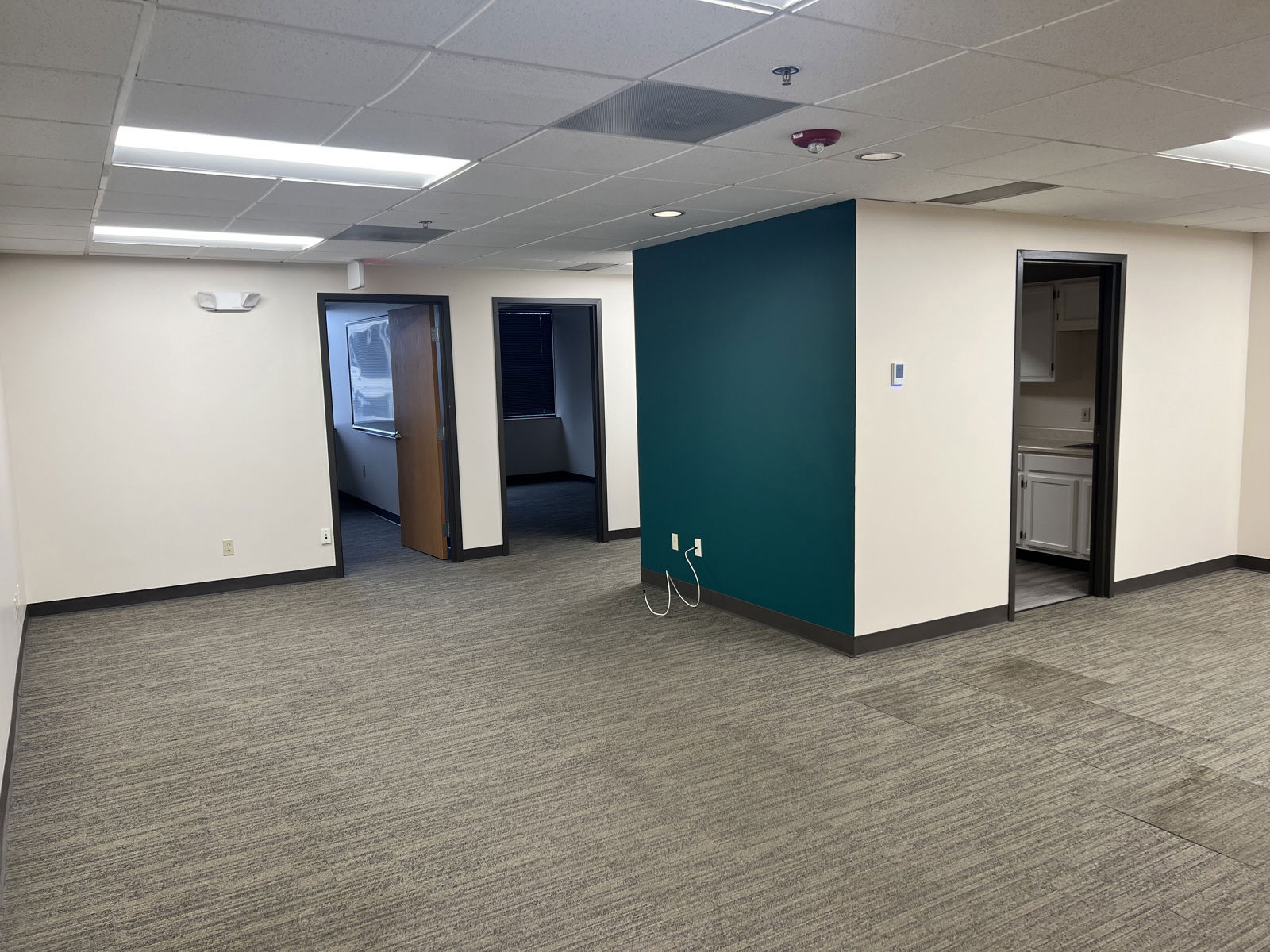 11050 Roe Avenue - Image 2