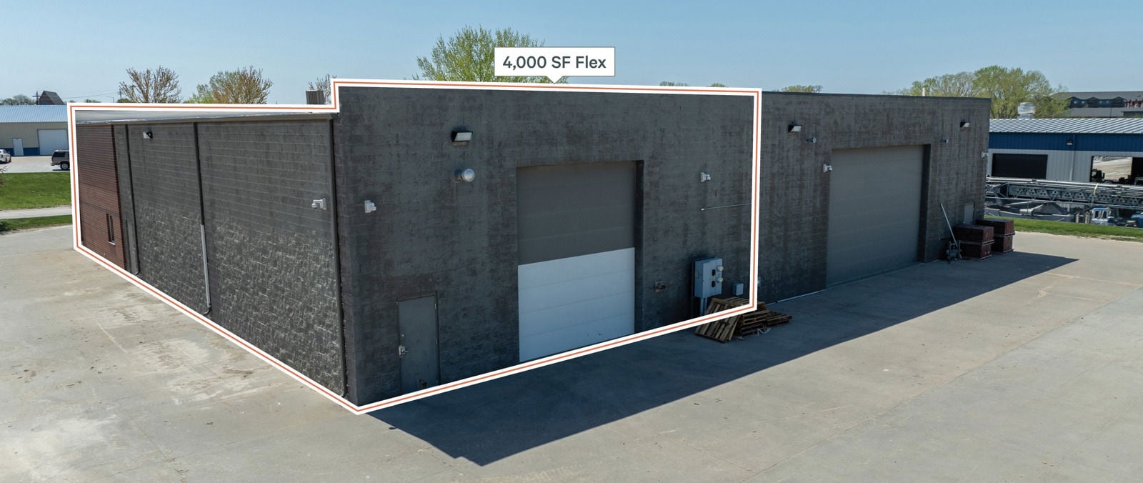 Gretna Flex Space - Available August 1, 2026  20266 Patton Street - Image 2