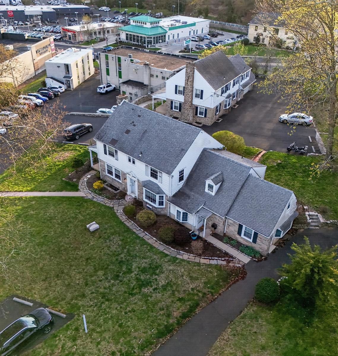 Connor Complex 941 Old York Road - Image 6