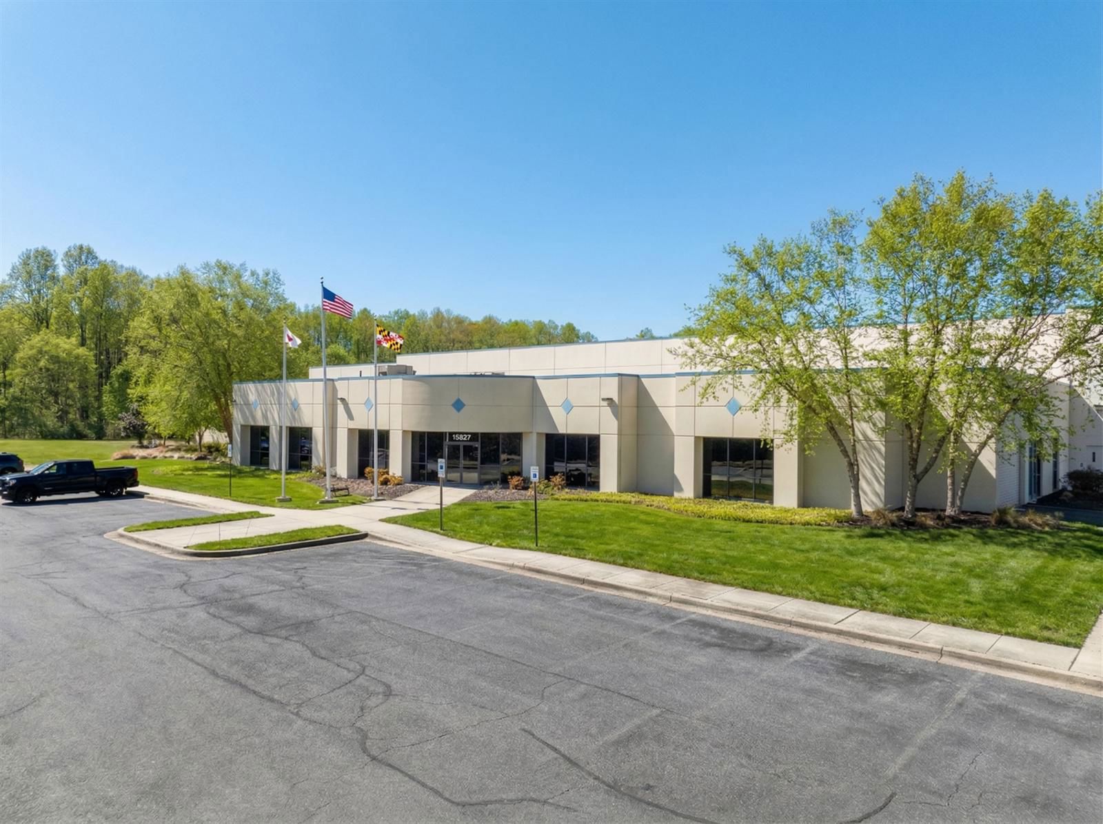 15827 Commerce Court - front 89 (GL)