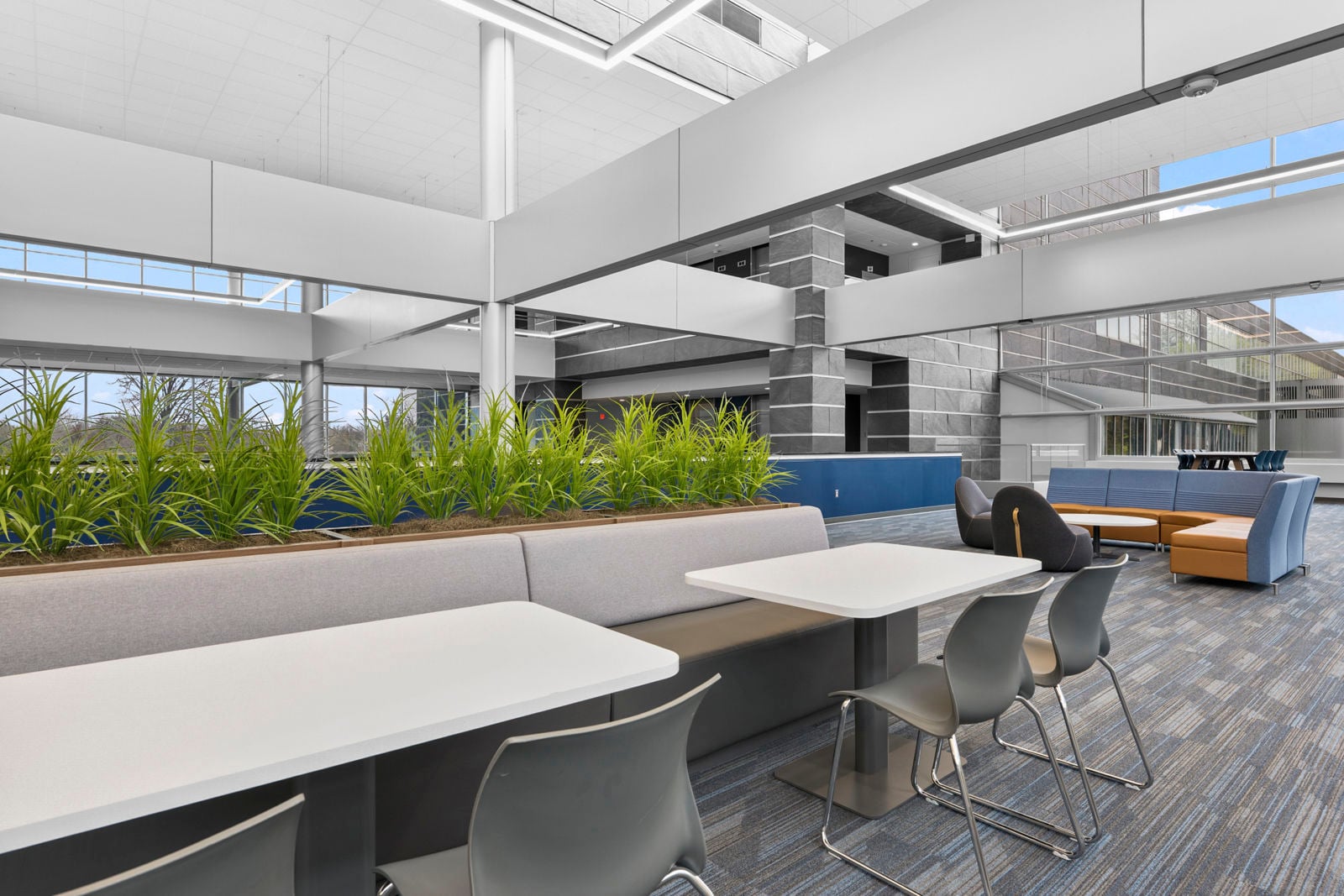 Lobby Workspace 2