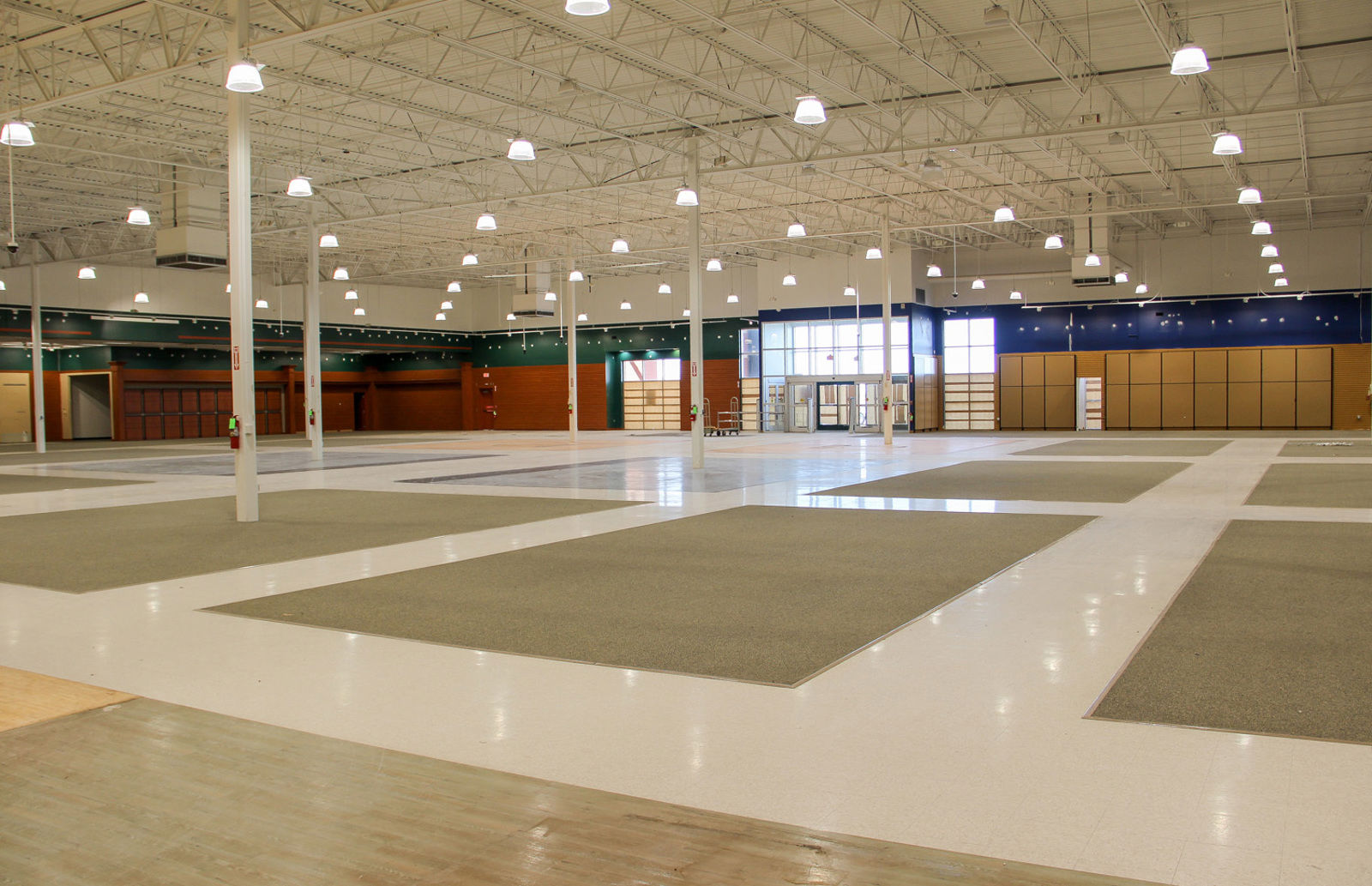 Dicks Sporting Goods Indoor Photo