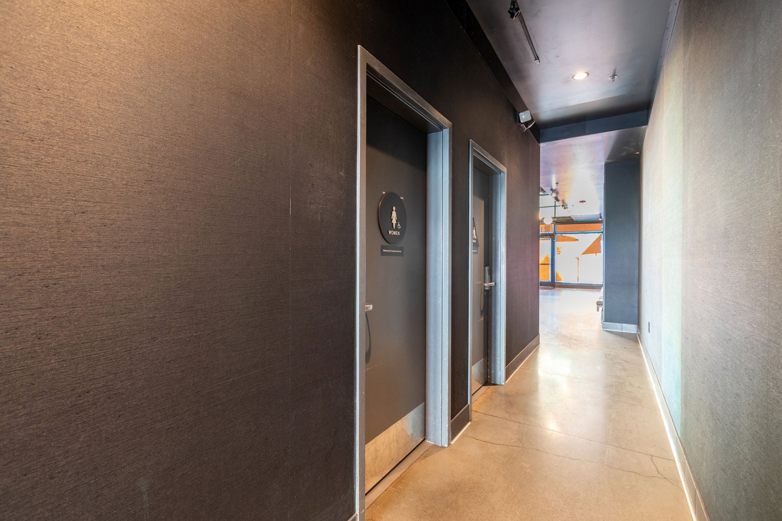 3530BroadwayHR8462
