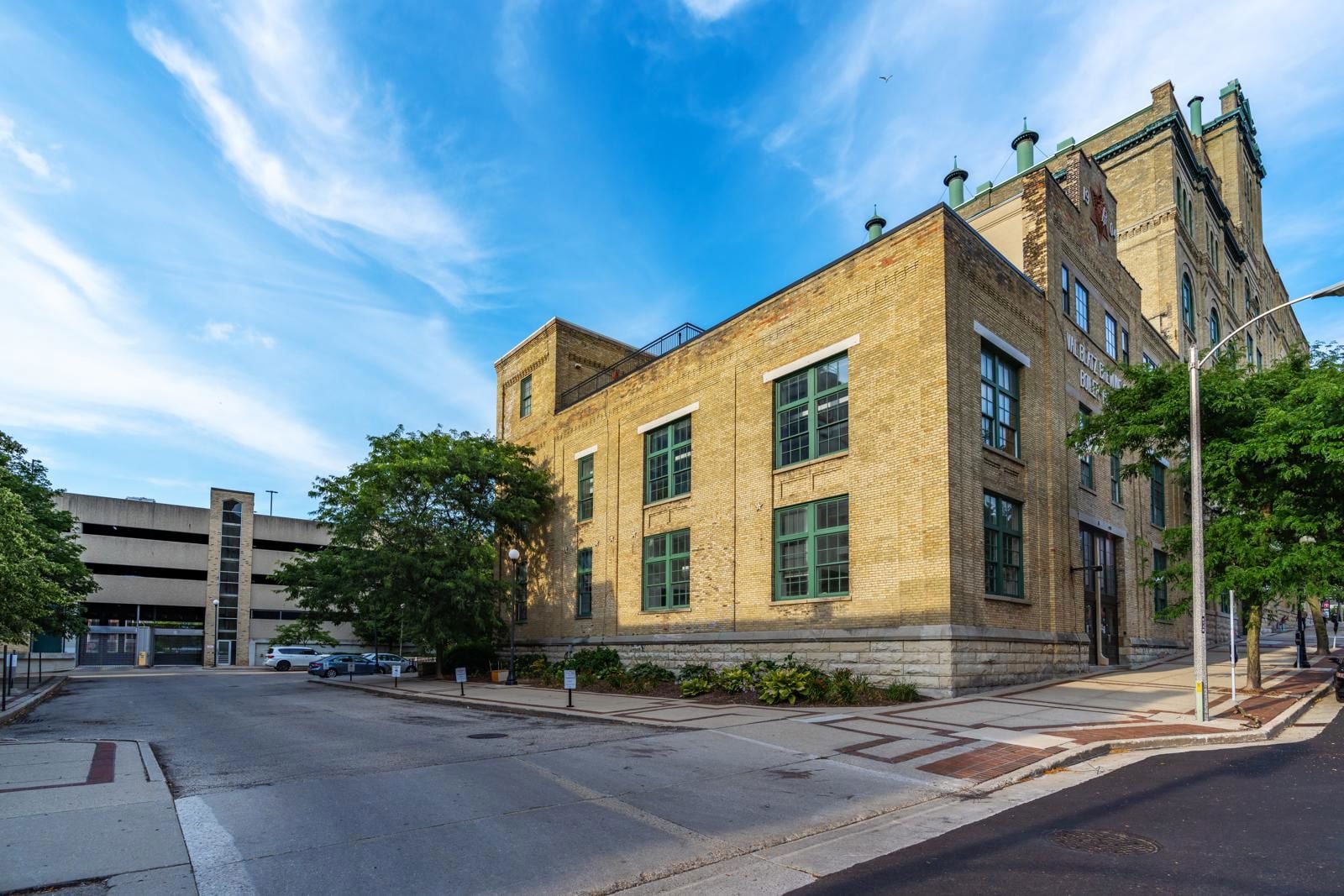 252 E Highland Ave 2