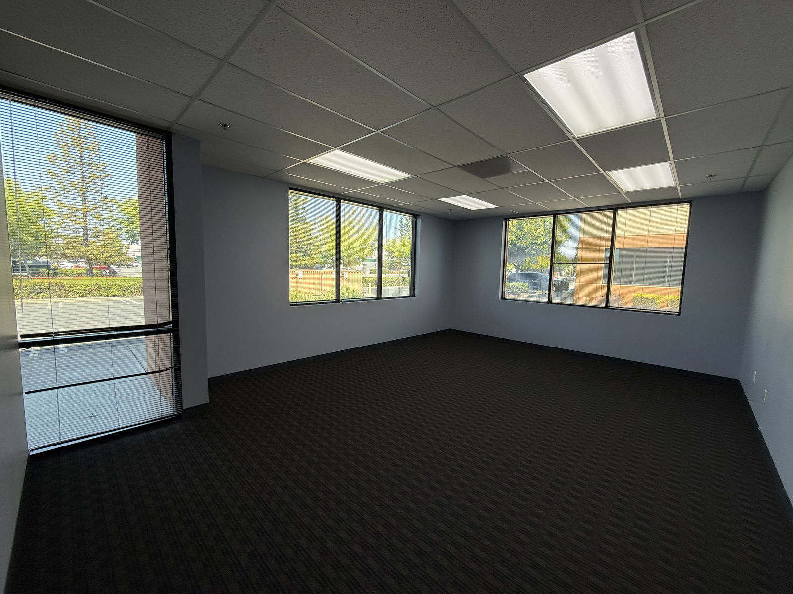 10604 Industrial Avenue - Image 3