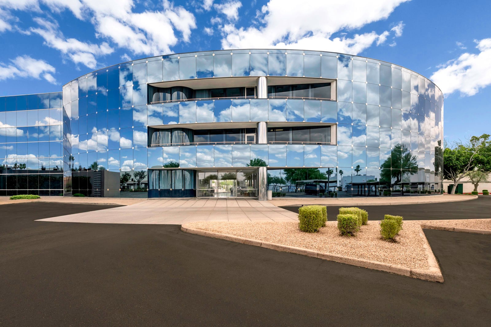 3410 E University Drive 001 Final Low Res