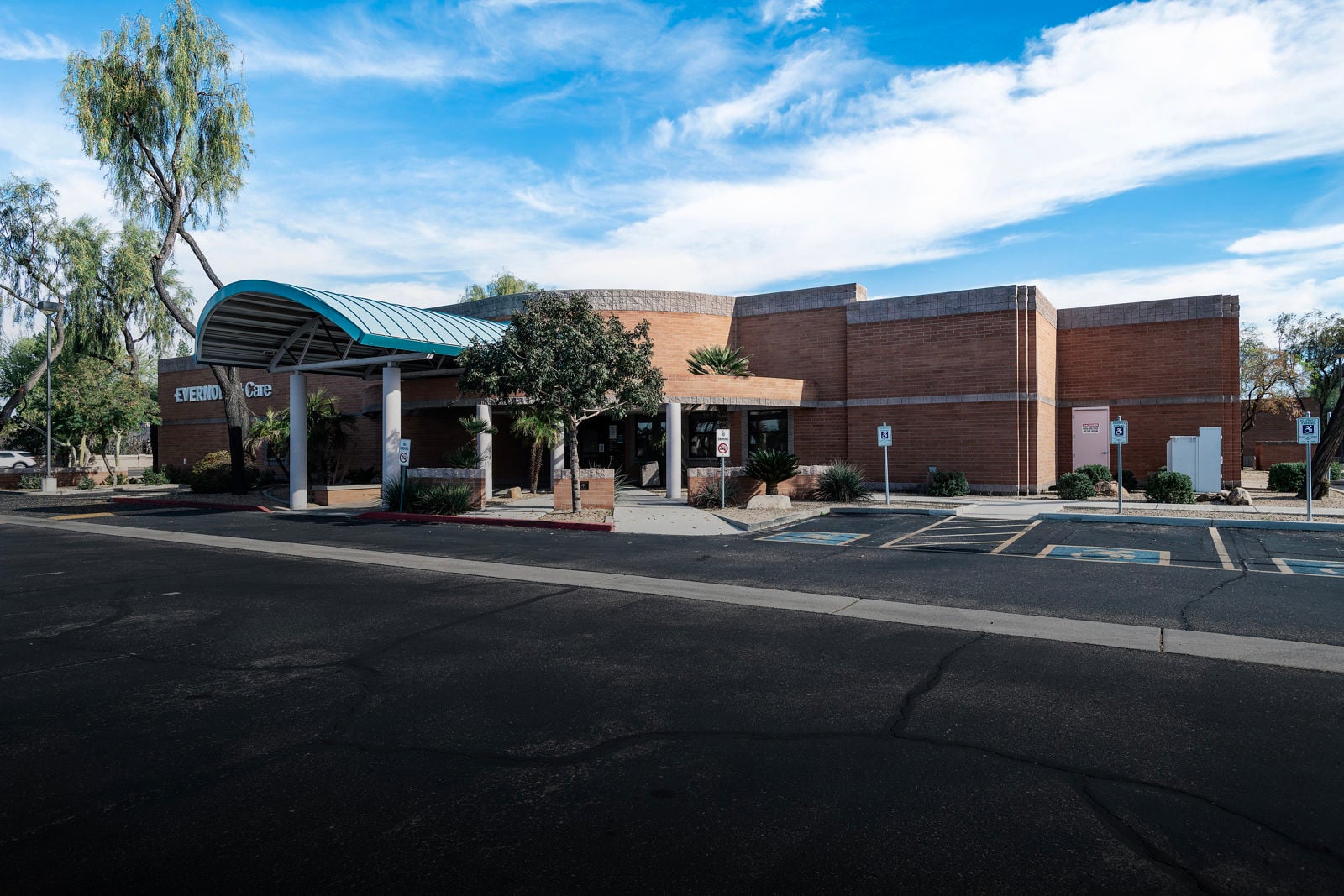 Chandler_1717 W Chandler Blvd_3326-1 edited