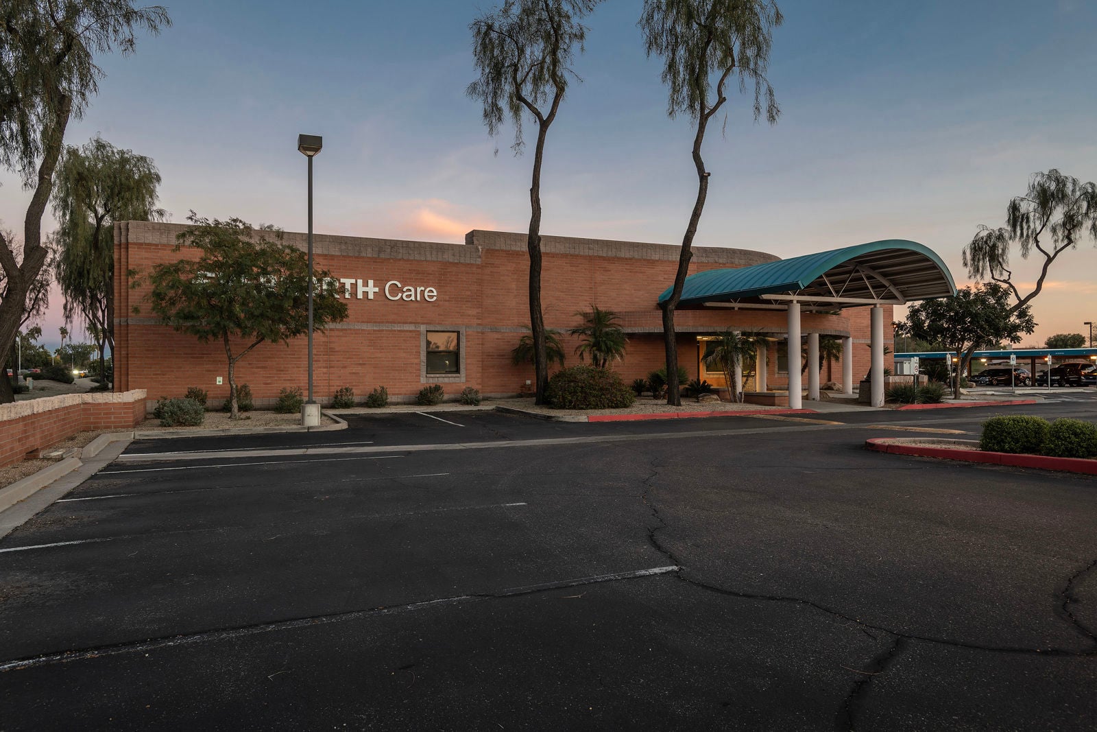 Chandler_1717 W Chandler Blvd_3585-1