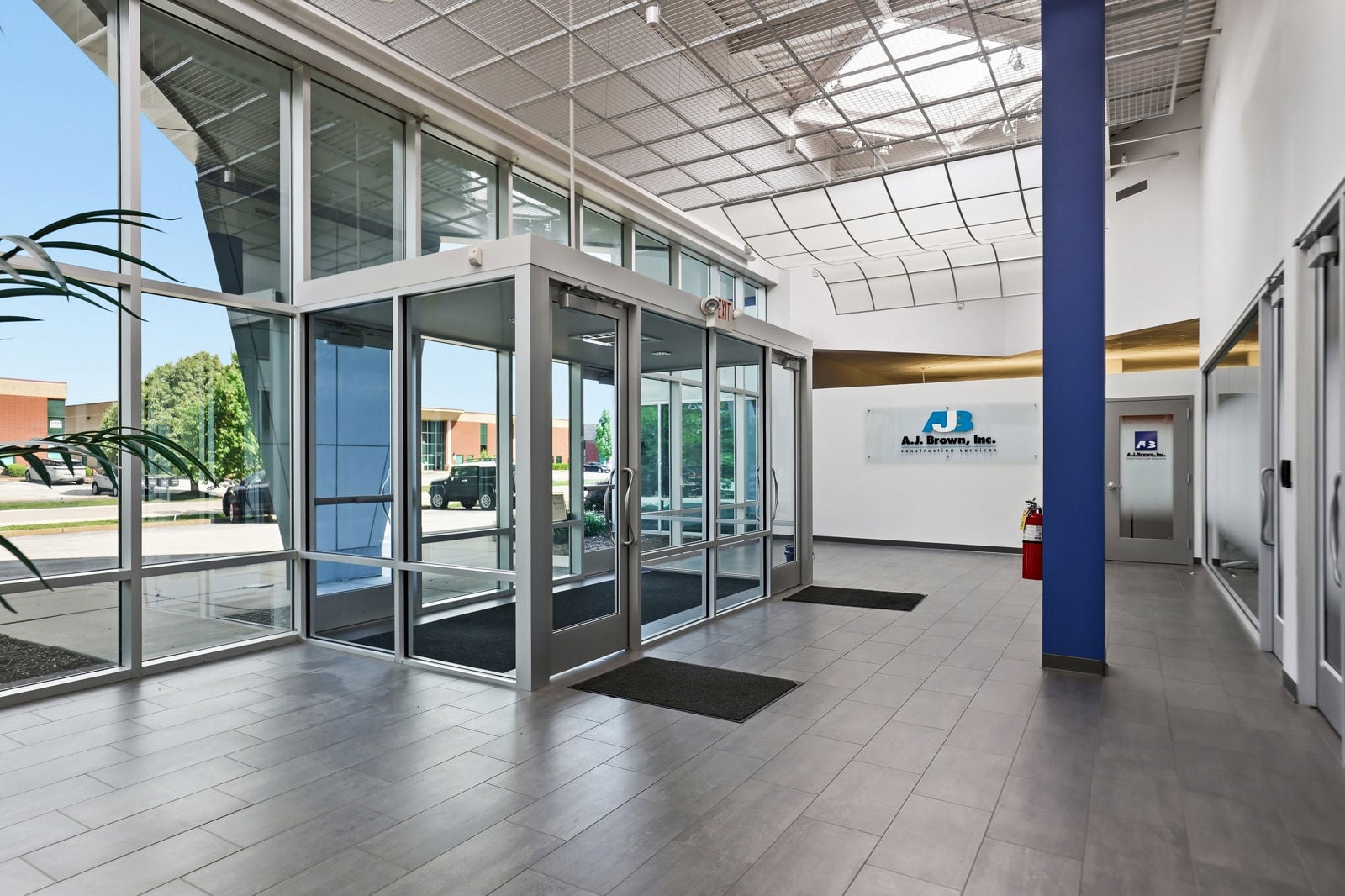 635TradeCenterBlvd-21