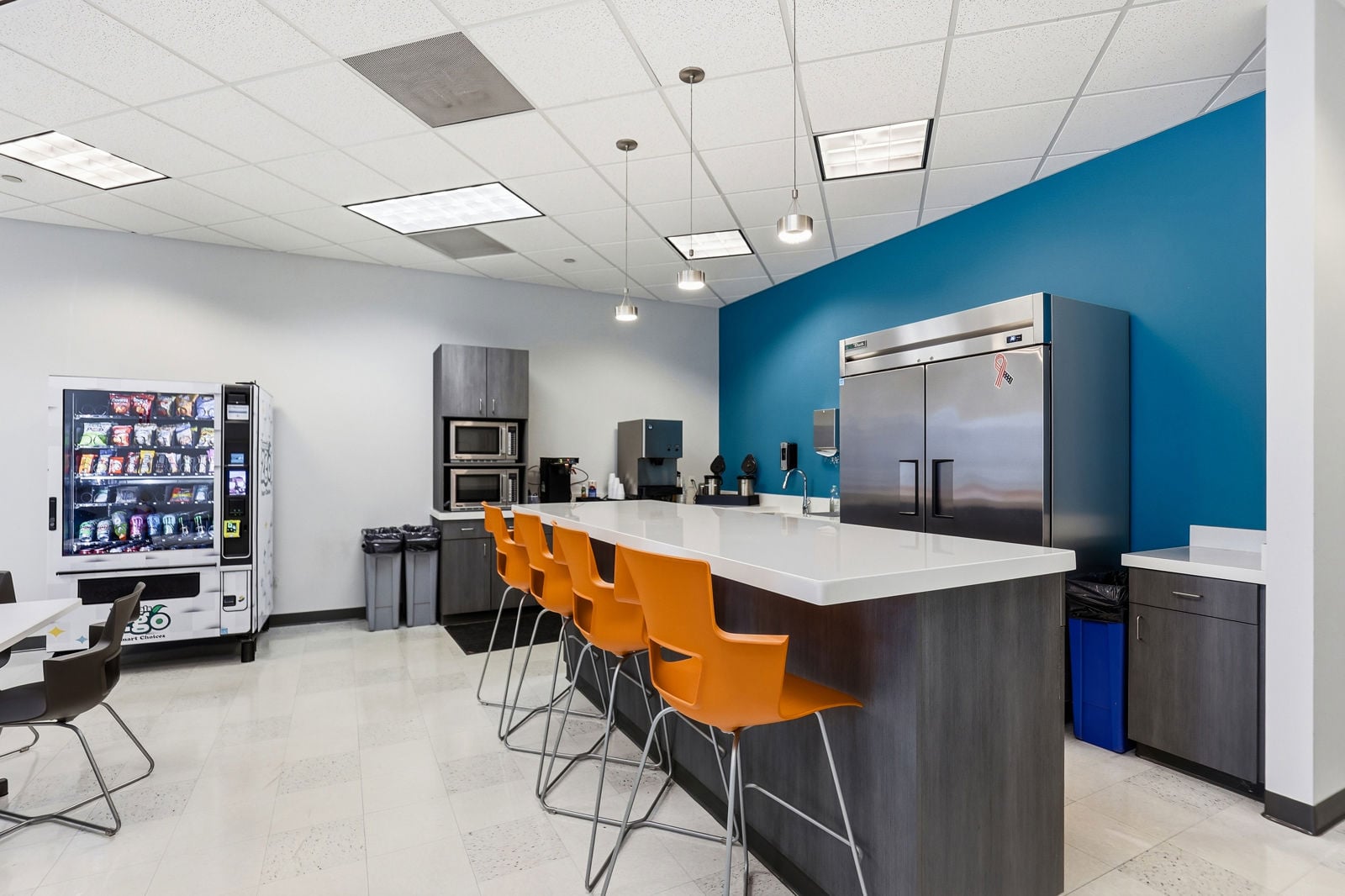 635TradeCenterBlvd-28