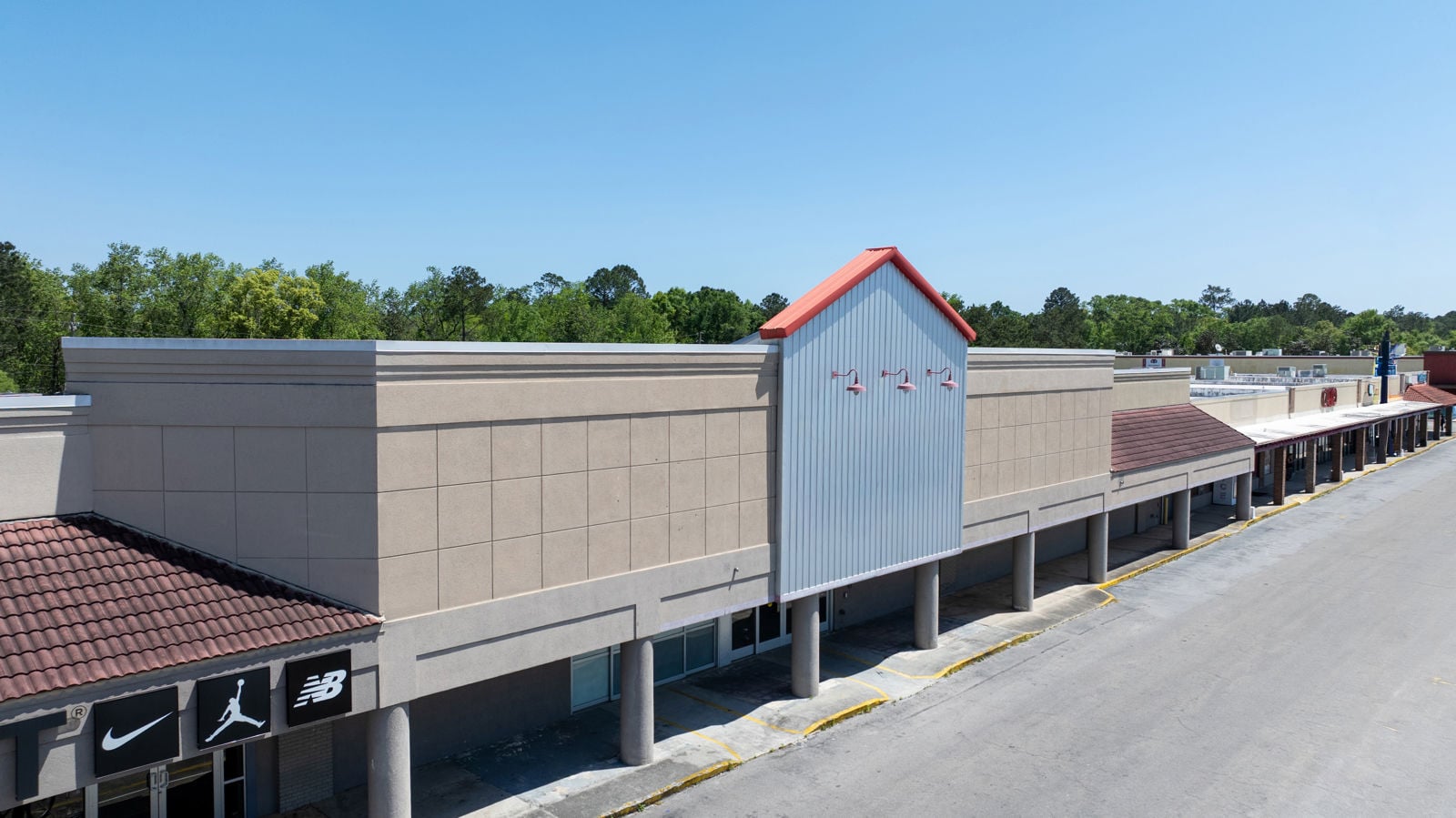 CBRE - Walton Plaza - Drone--27