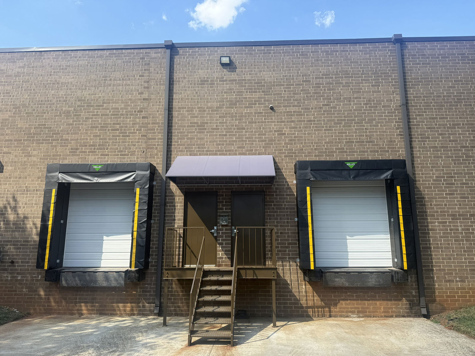 7001 Cessna Drive Loading Ext
