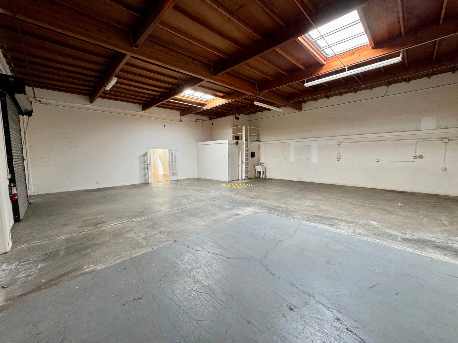 882 Mahler Rd, Burlingame