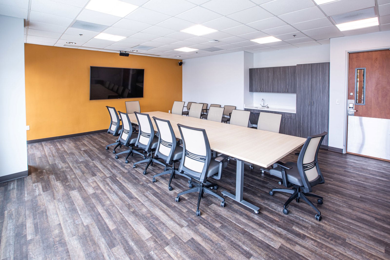 21 Spurs Lane - Image 3