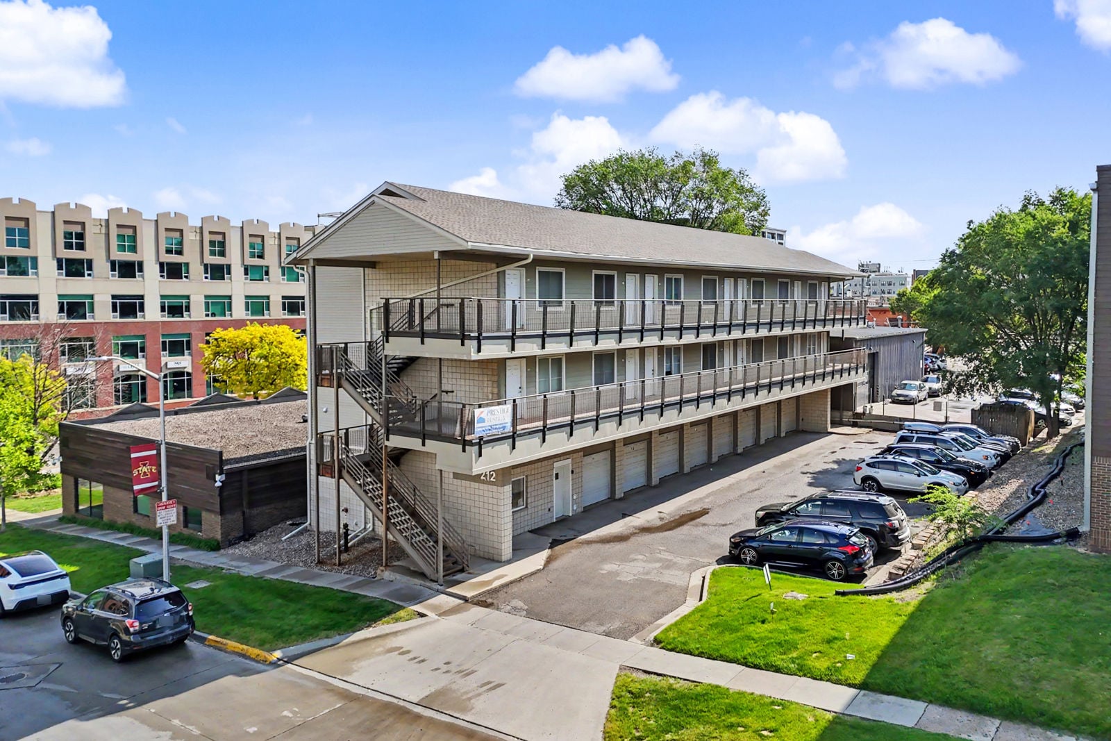 212 Hayward Avenue