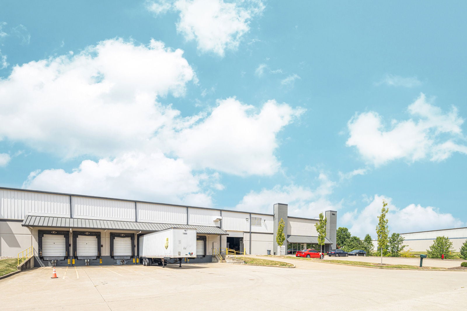 High-7101Intermodal_2023_PropertyPhoto_bt45032 6