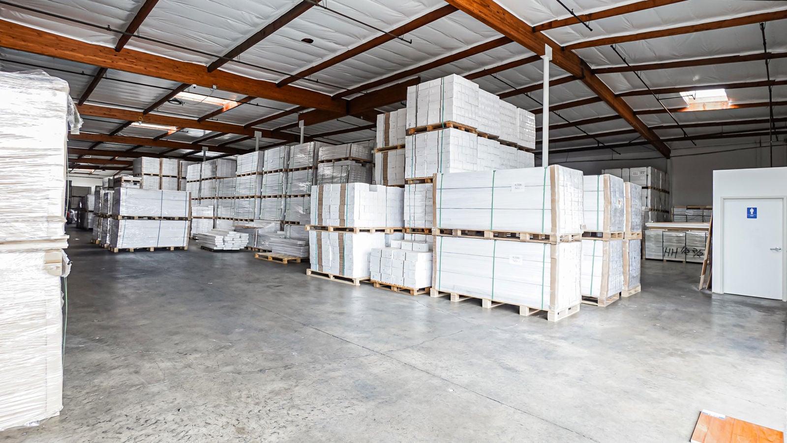 690 W 190th St Warehouse.JPG