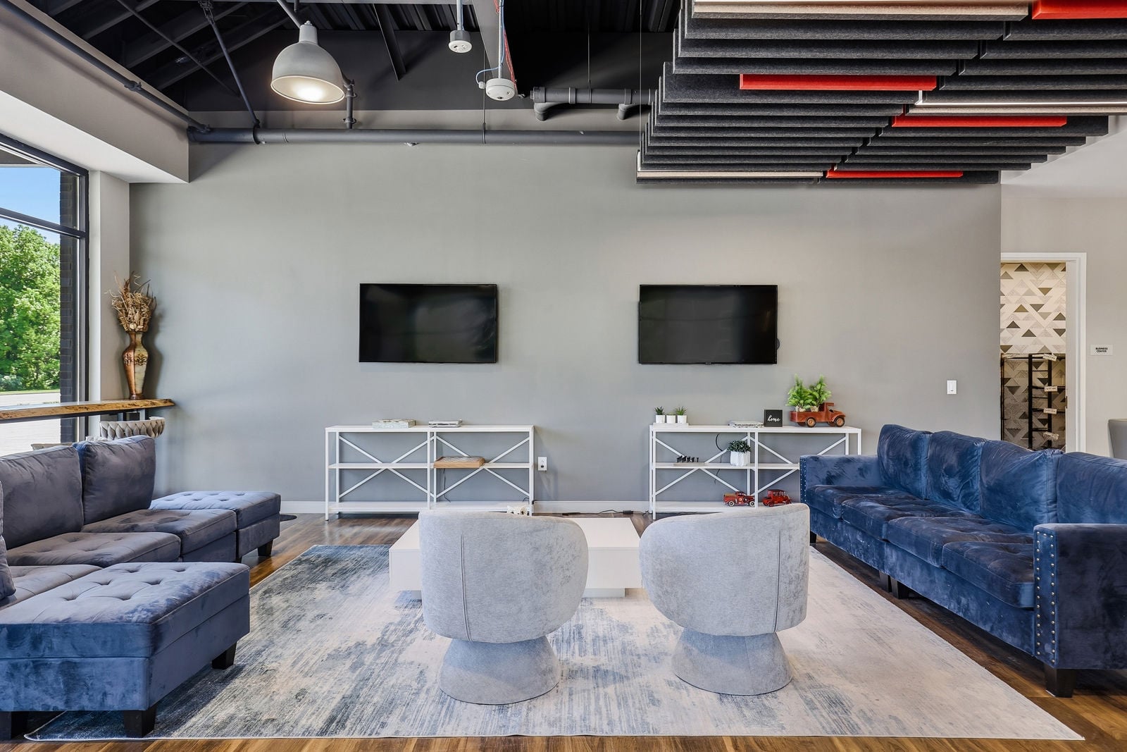 Whispering_Heights_Interior-5