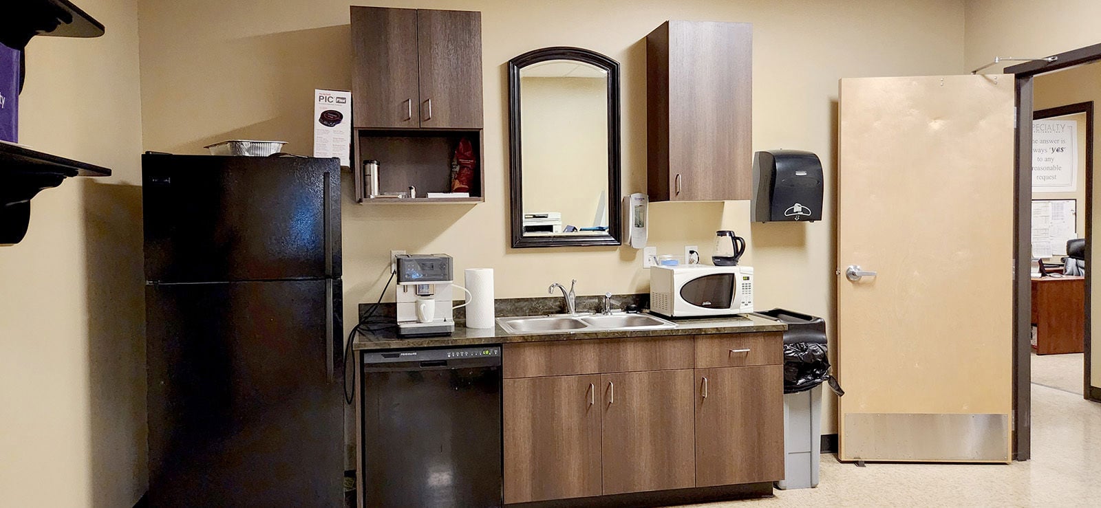 Kitchen_Break Room