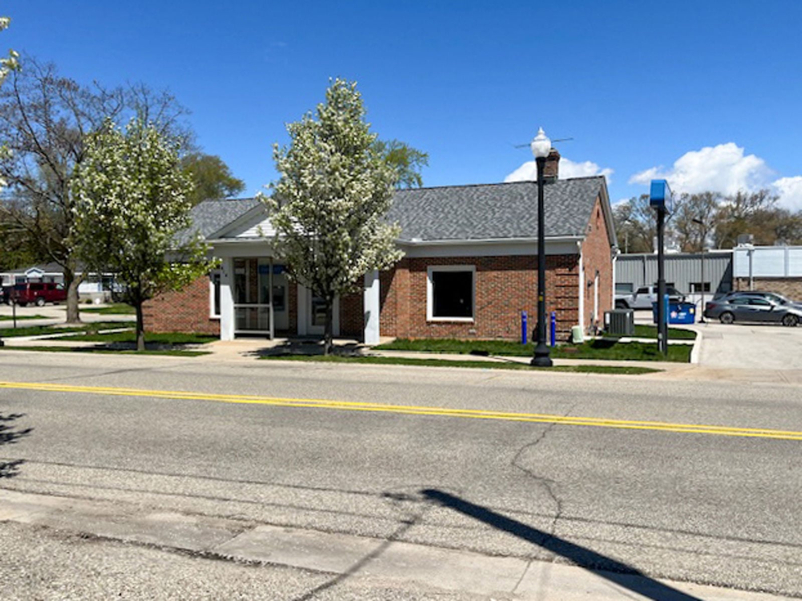 414 Center Street - Image 1