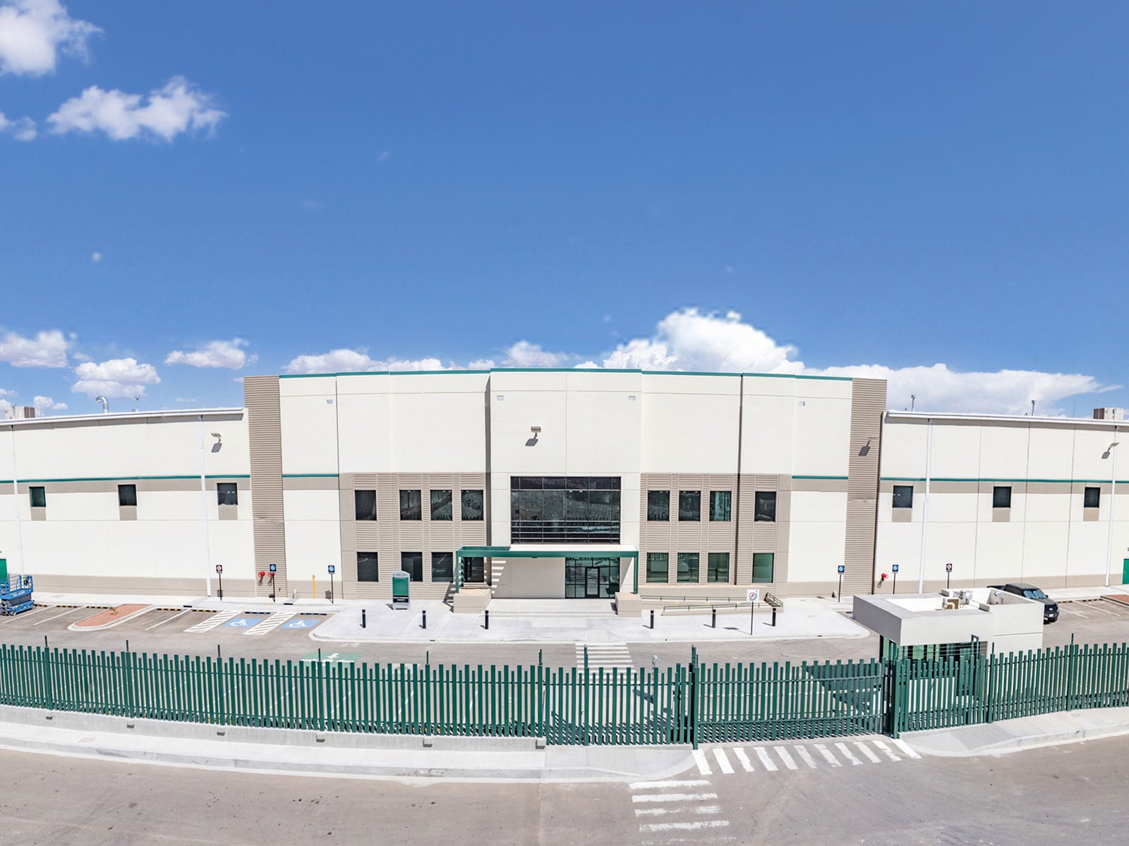 CIJ4 Exterior 2