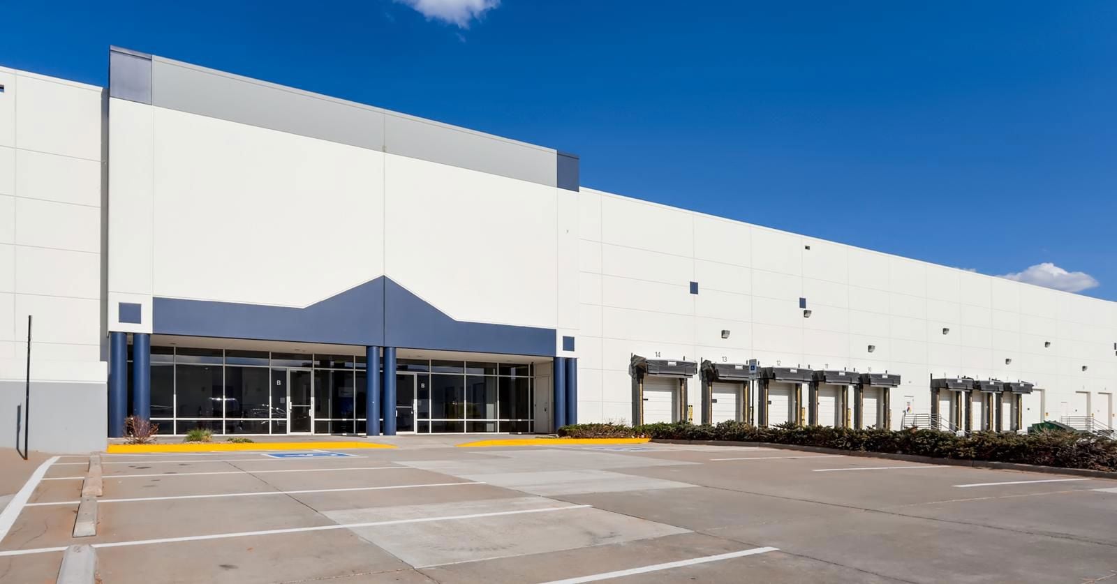 15965 E 32nd_Airport Distribution Center_128,982 SF_Building Photo