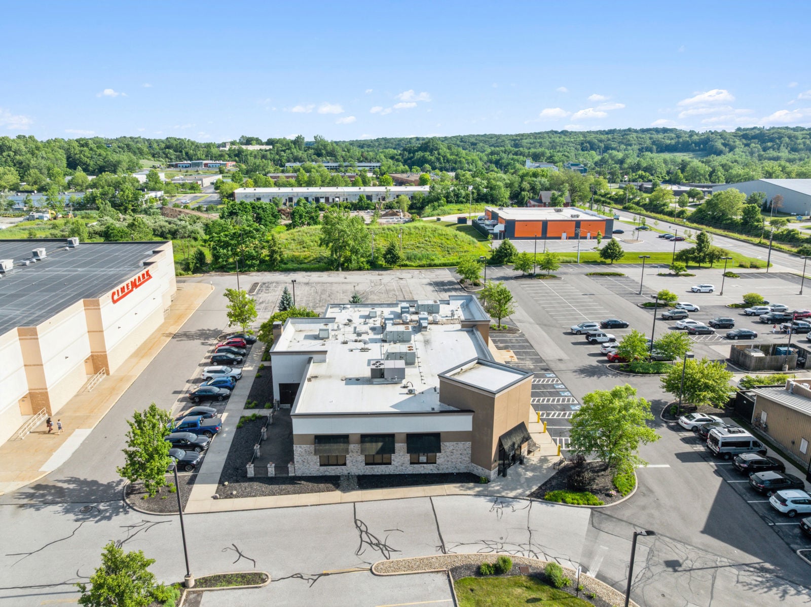 9,163 SF Freestanding Building / Restaurant 5989 Canal Road - Image 1