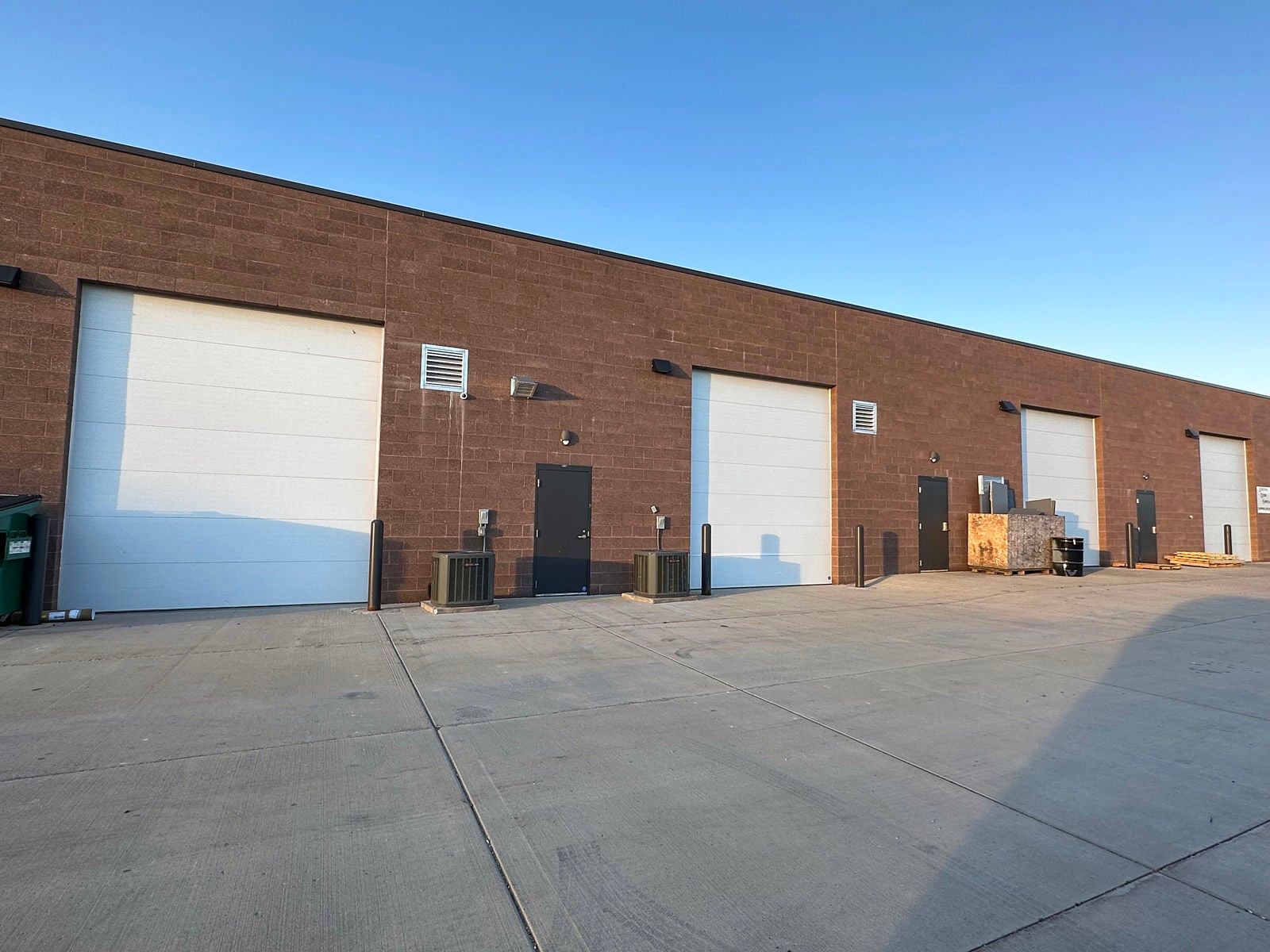 Bldg Back