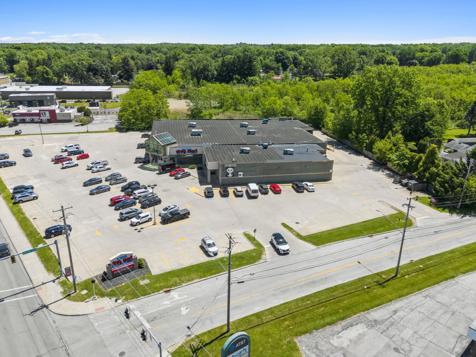 Net Leased, Multi-Tenant Retail Investment 3032 North Ridge Road East - Image 3