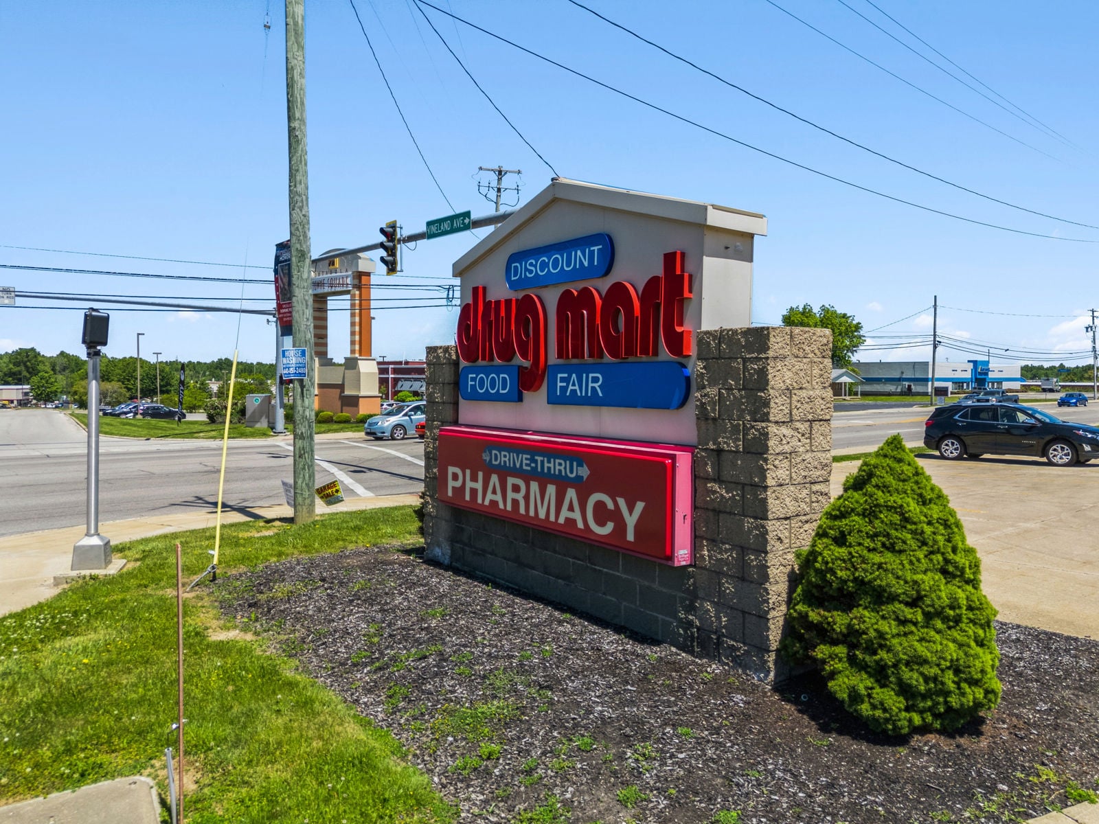 Net Leased, Multi-Tenant Retail Investment 3032 North Ridge Road East - Image 6