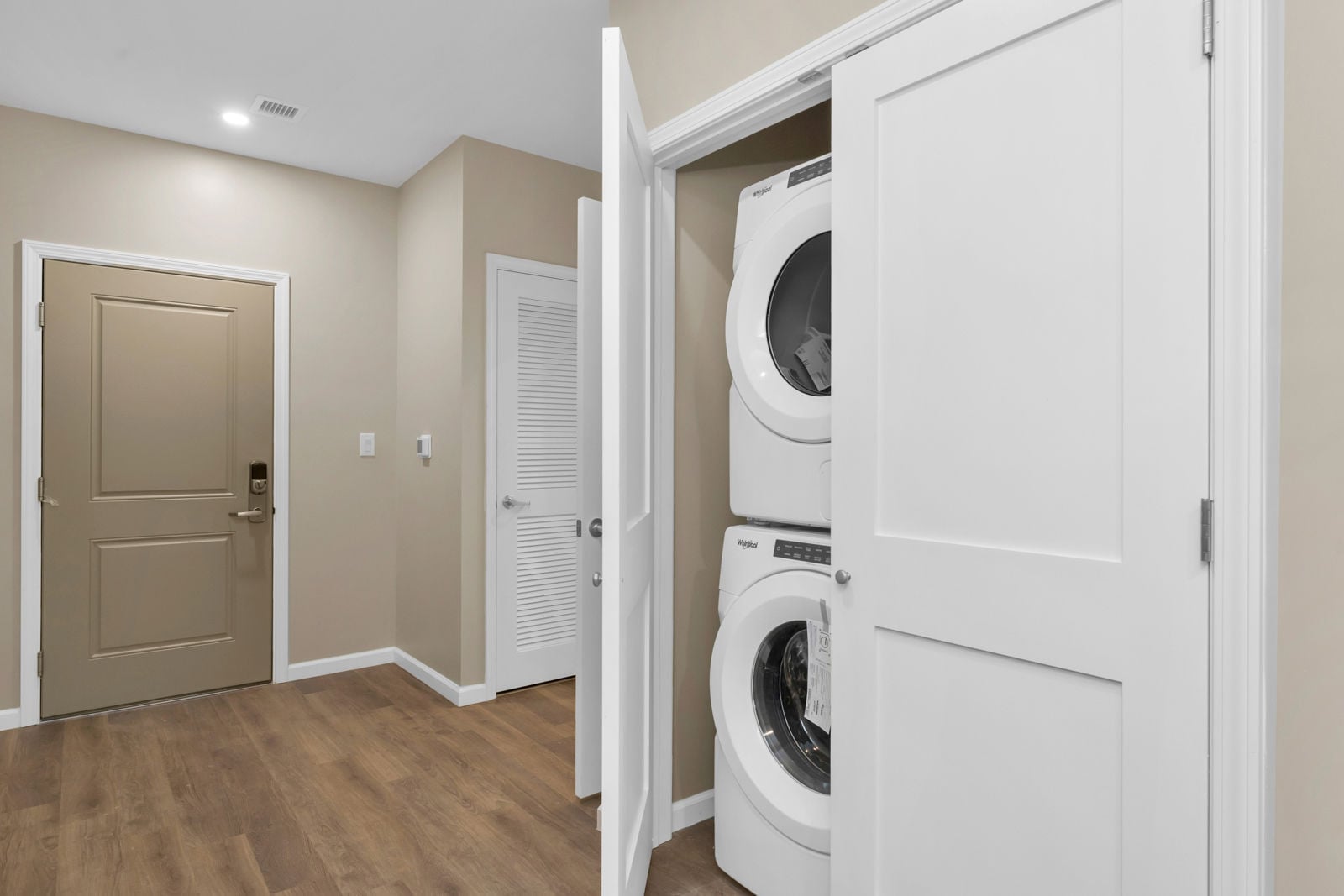 DiPasquale Empire Blvd Estates Unit 212-2 081525-124