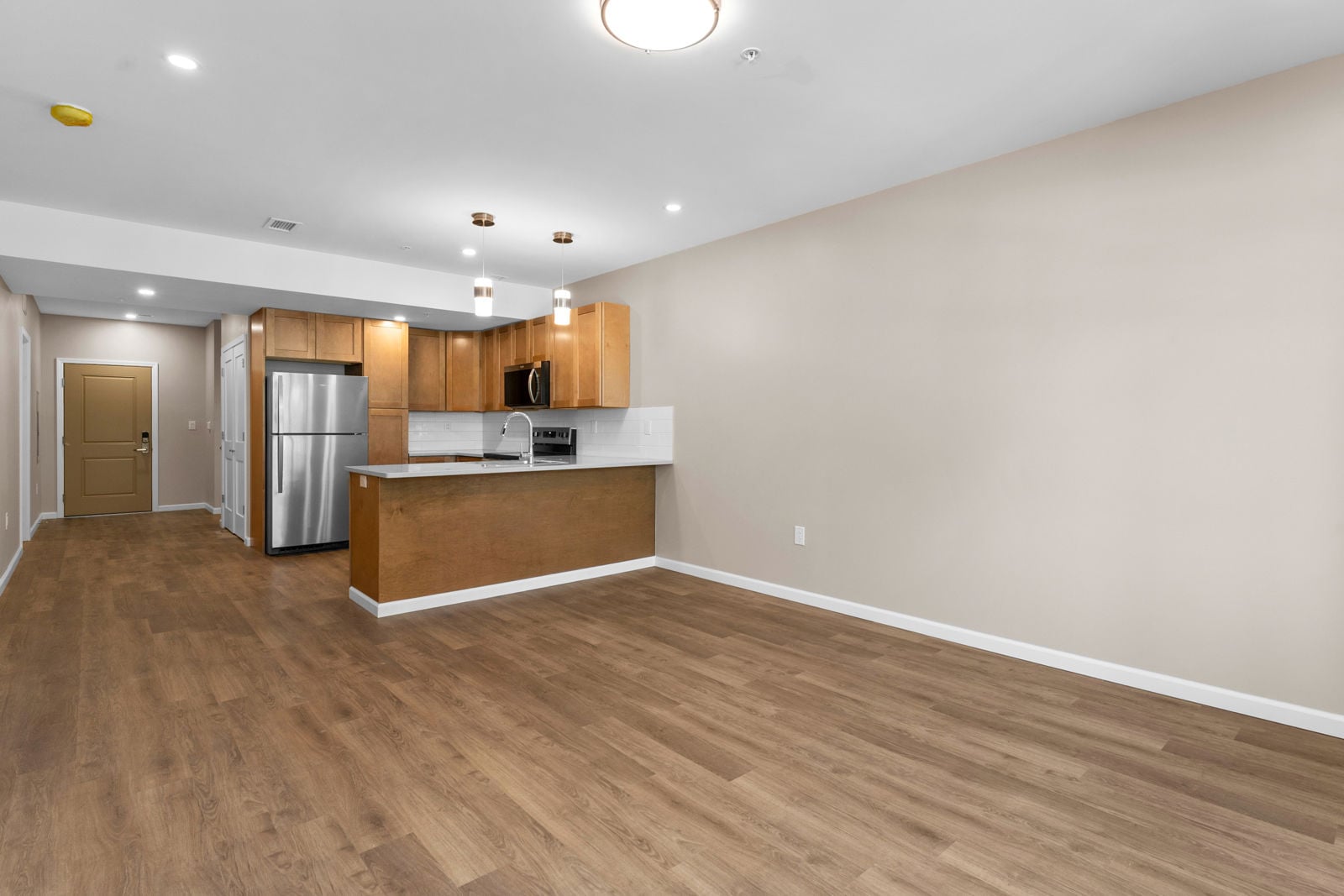DiPasquale Empire Blvd Estates Unit 212-2 081525-110