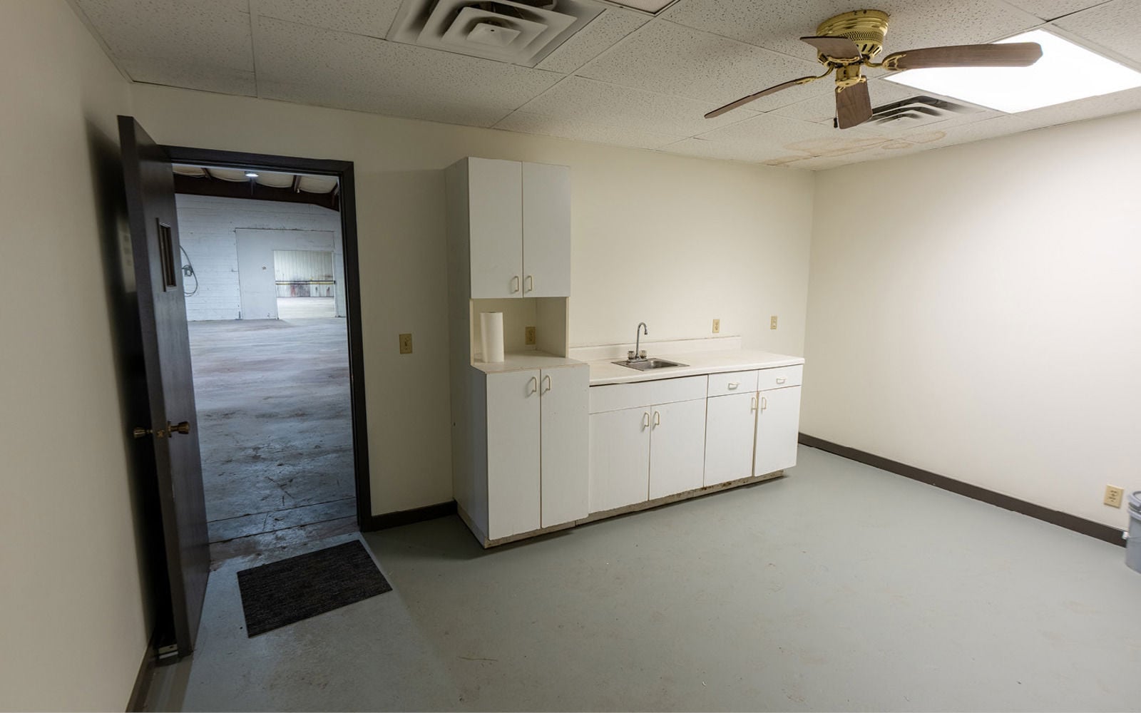 13406 B Street - Flex Building 13406 B Street - Image 11