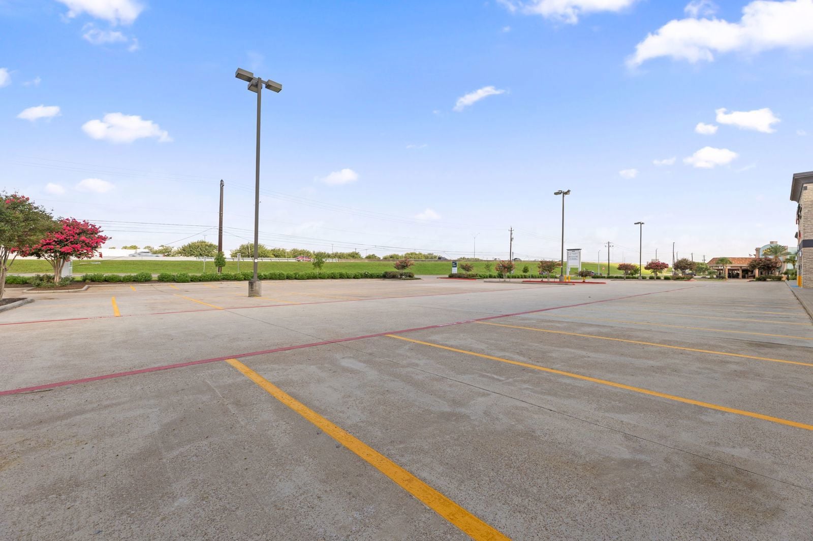 13-SQFT-4040