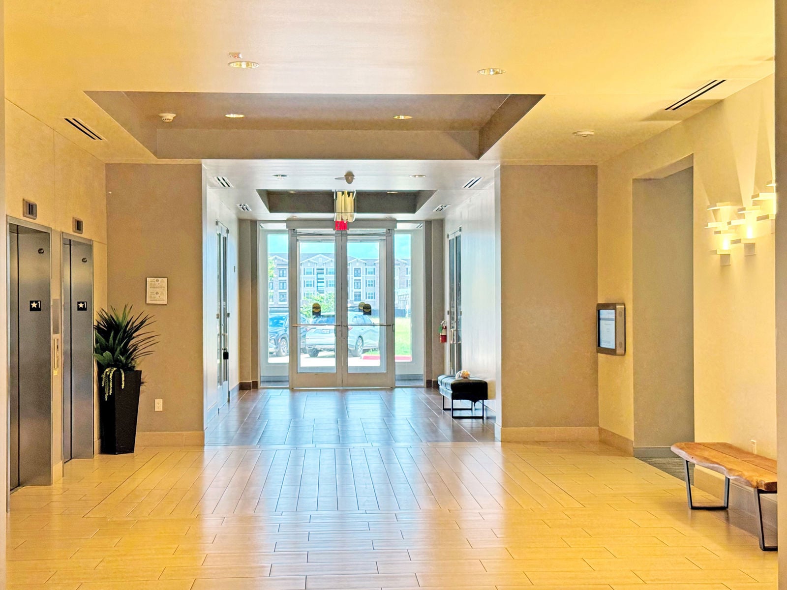 Interior 002