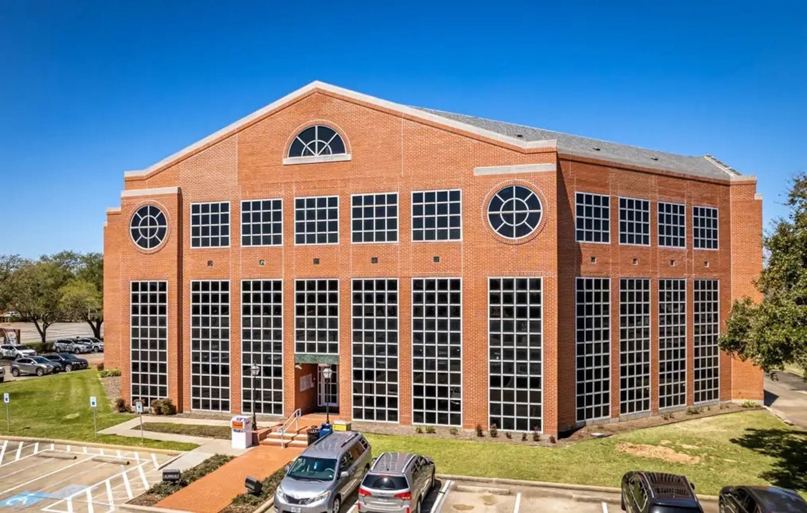 Rotunda Building 001