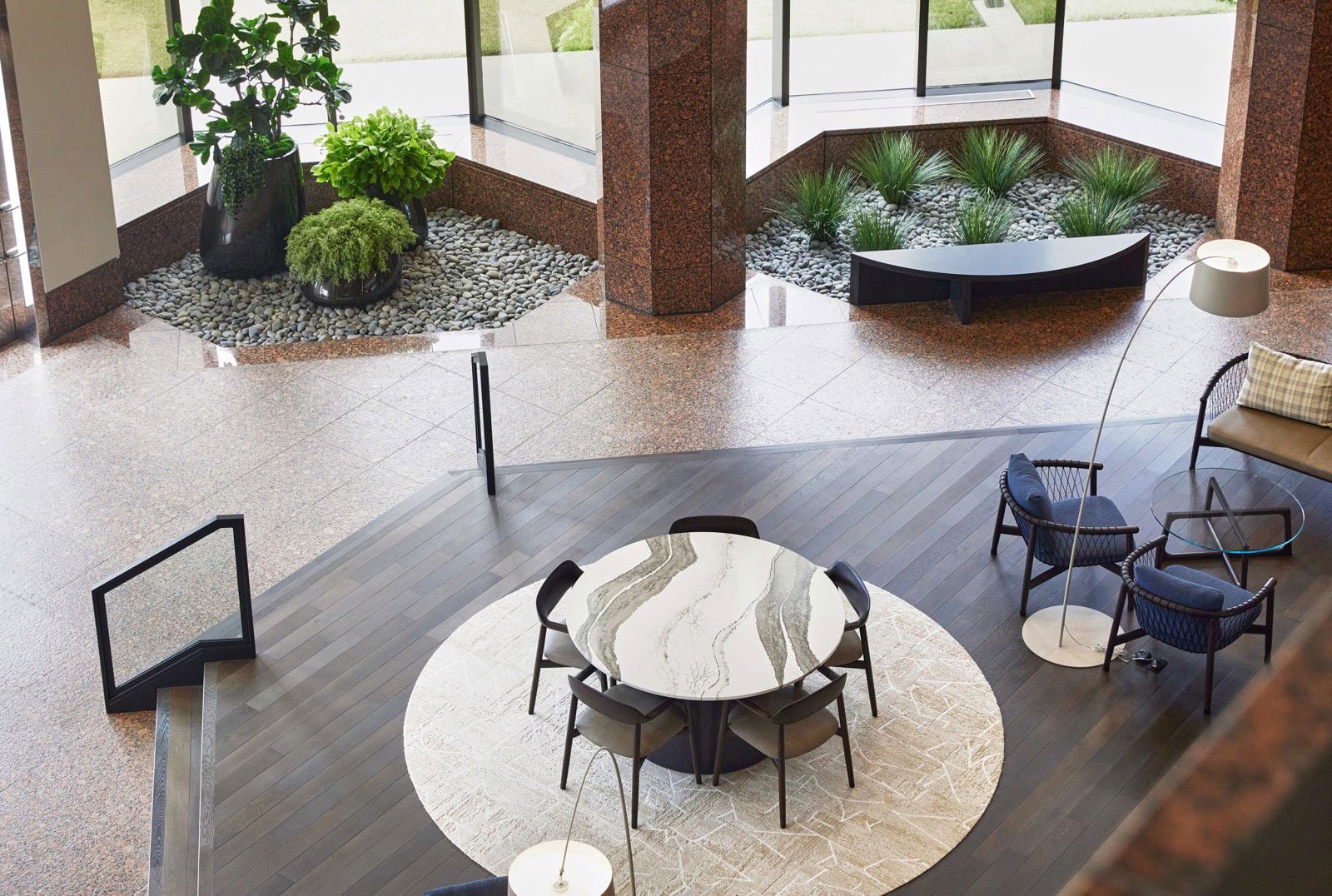 Crescent Center - Lobby