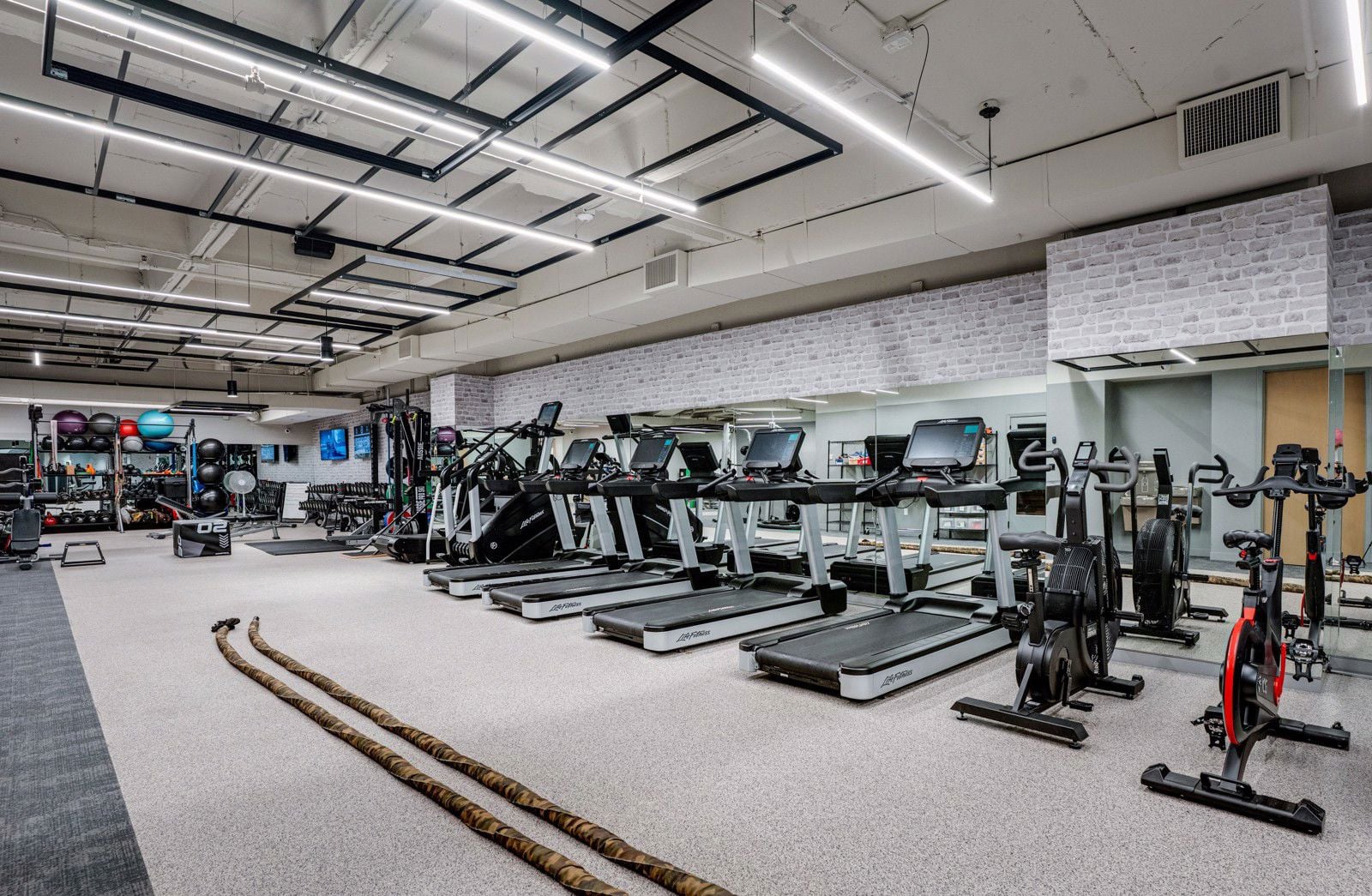 Crescent Center - Gym